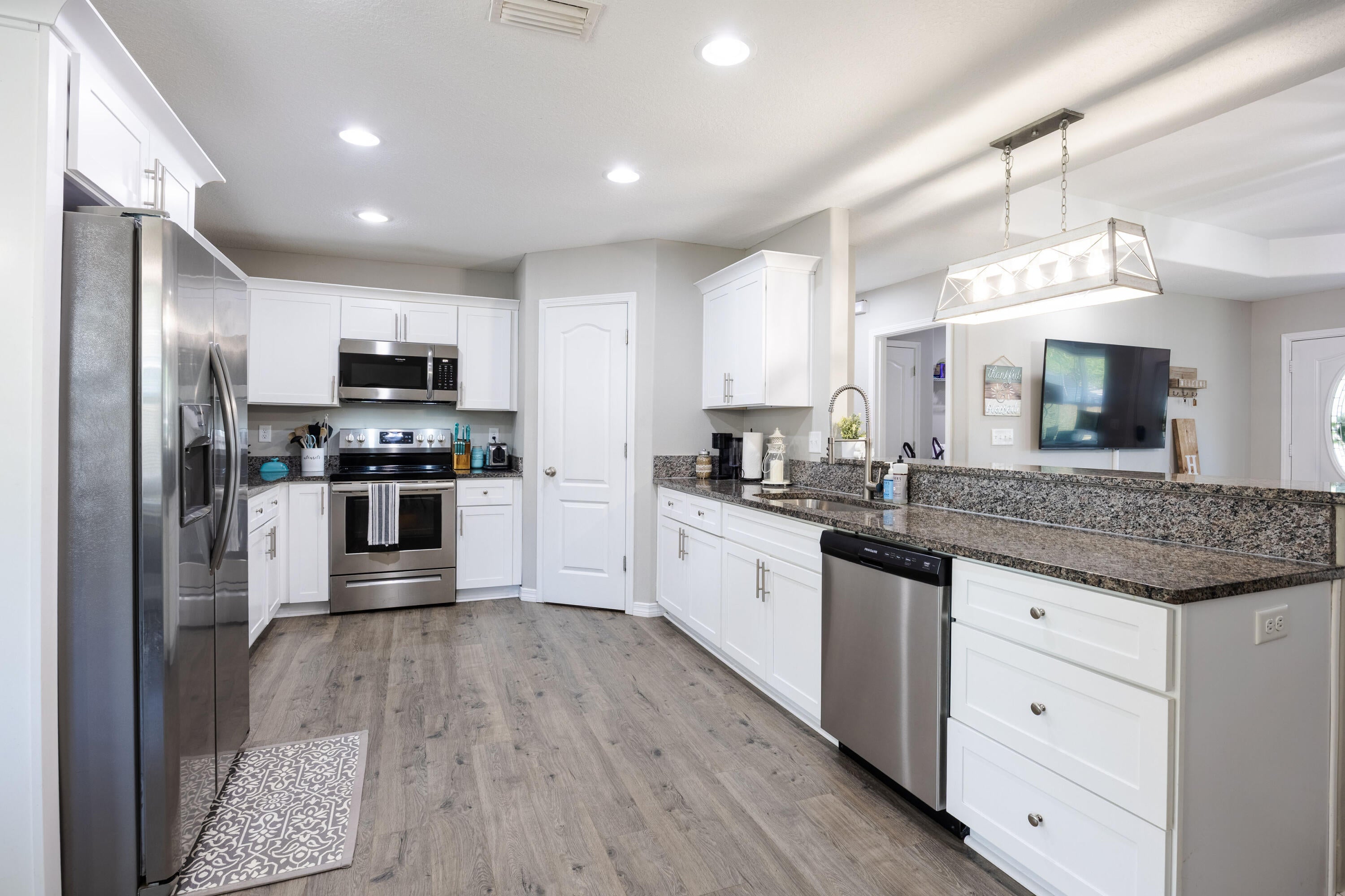 OAKWOOD LAKES ESTATES - Residential