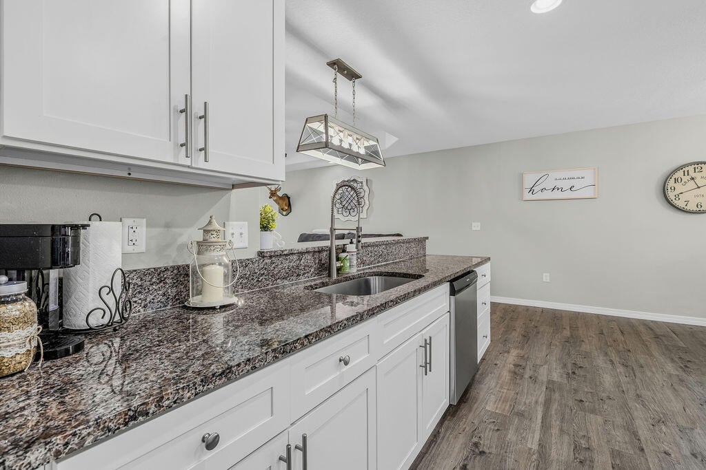 OAKWOOD LAKES ESTATES - Residential