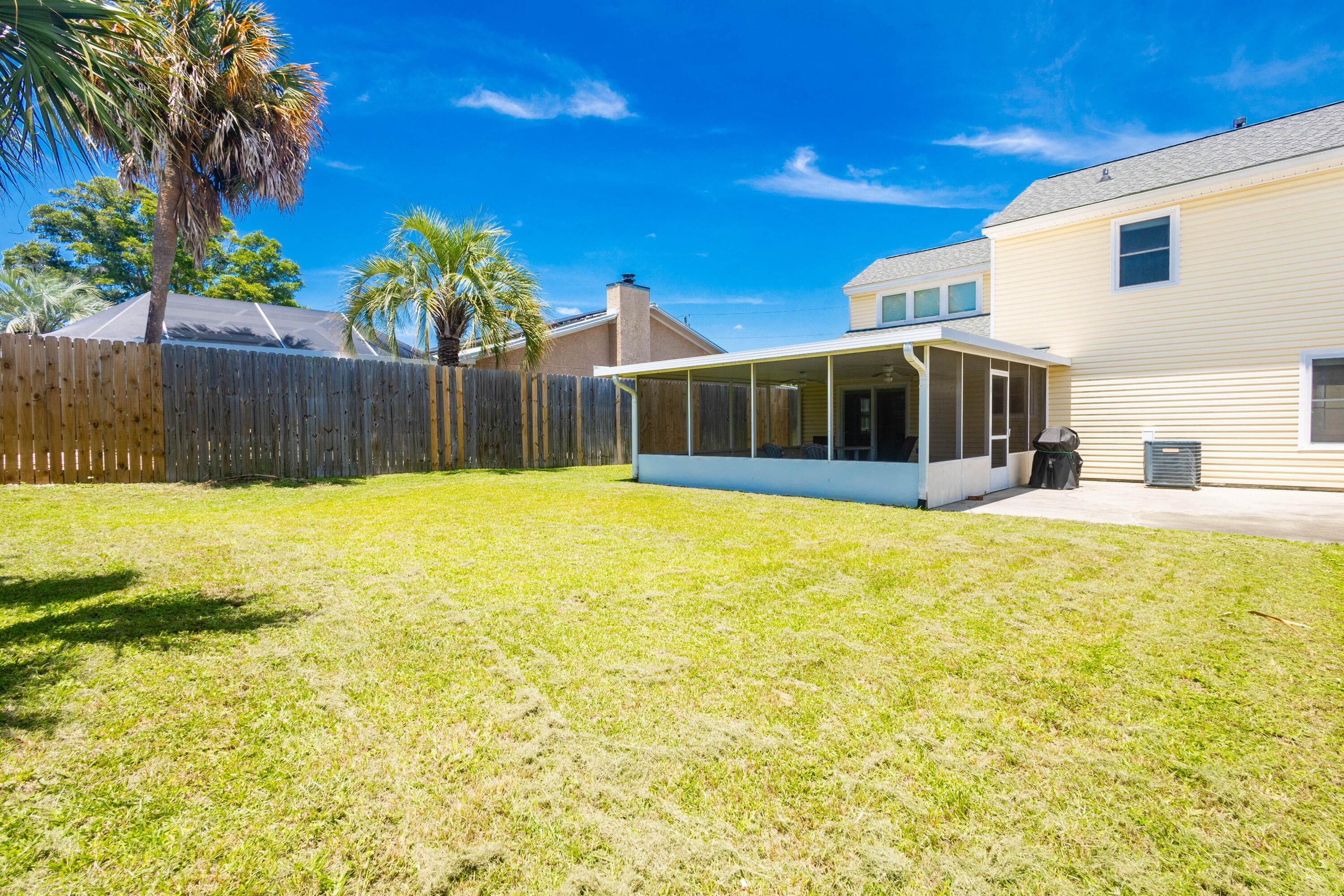 SHADOW BAY UNIT 3 - Residential