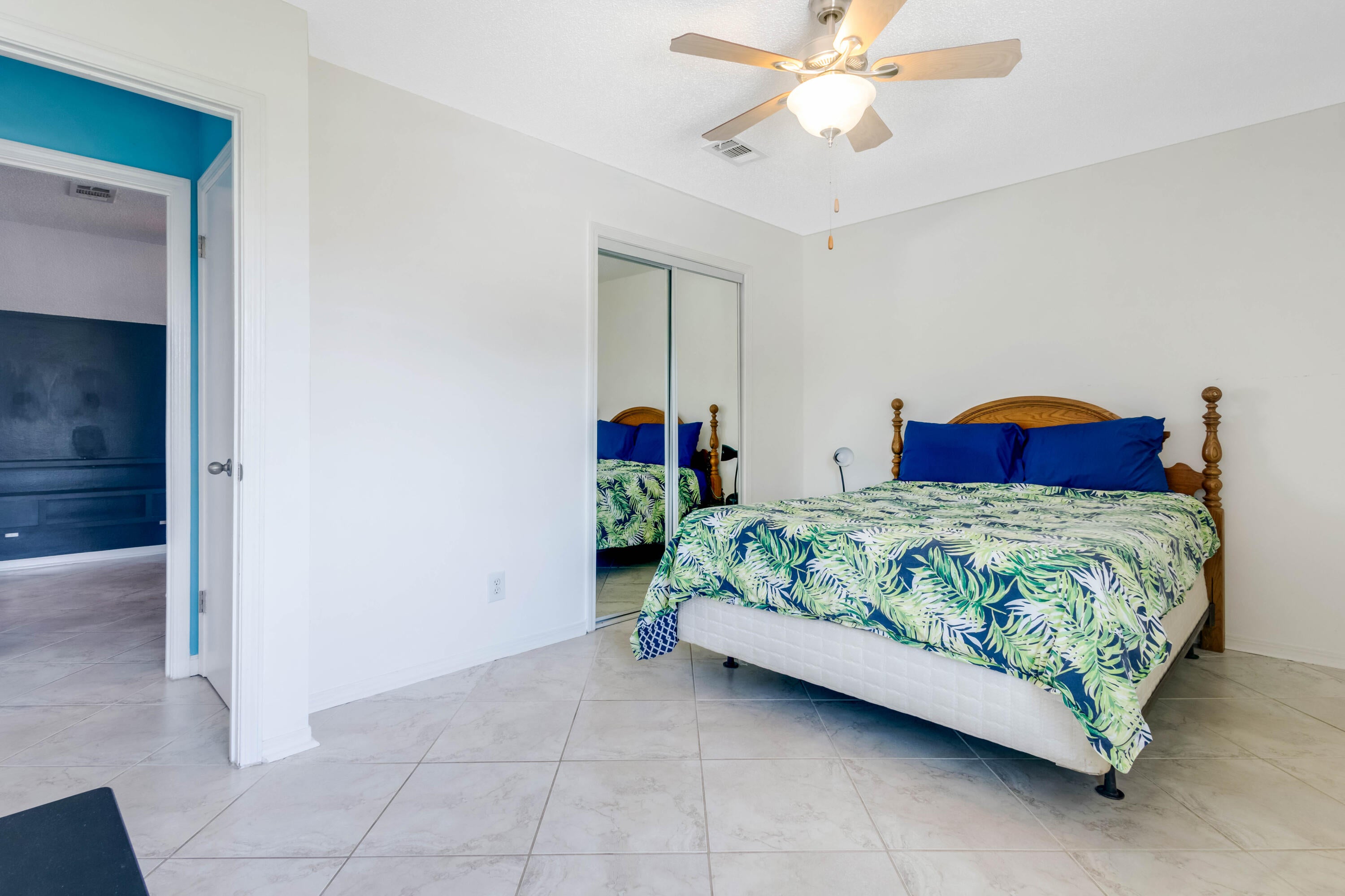 SHADOW BAY UNIT 3 - Residential