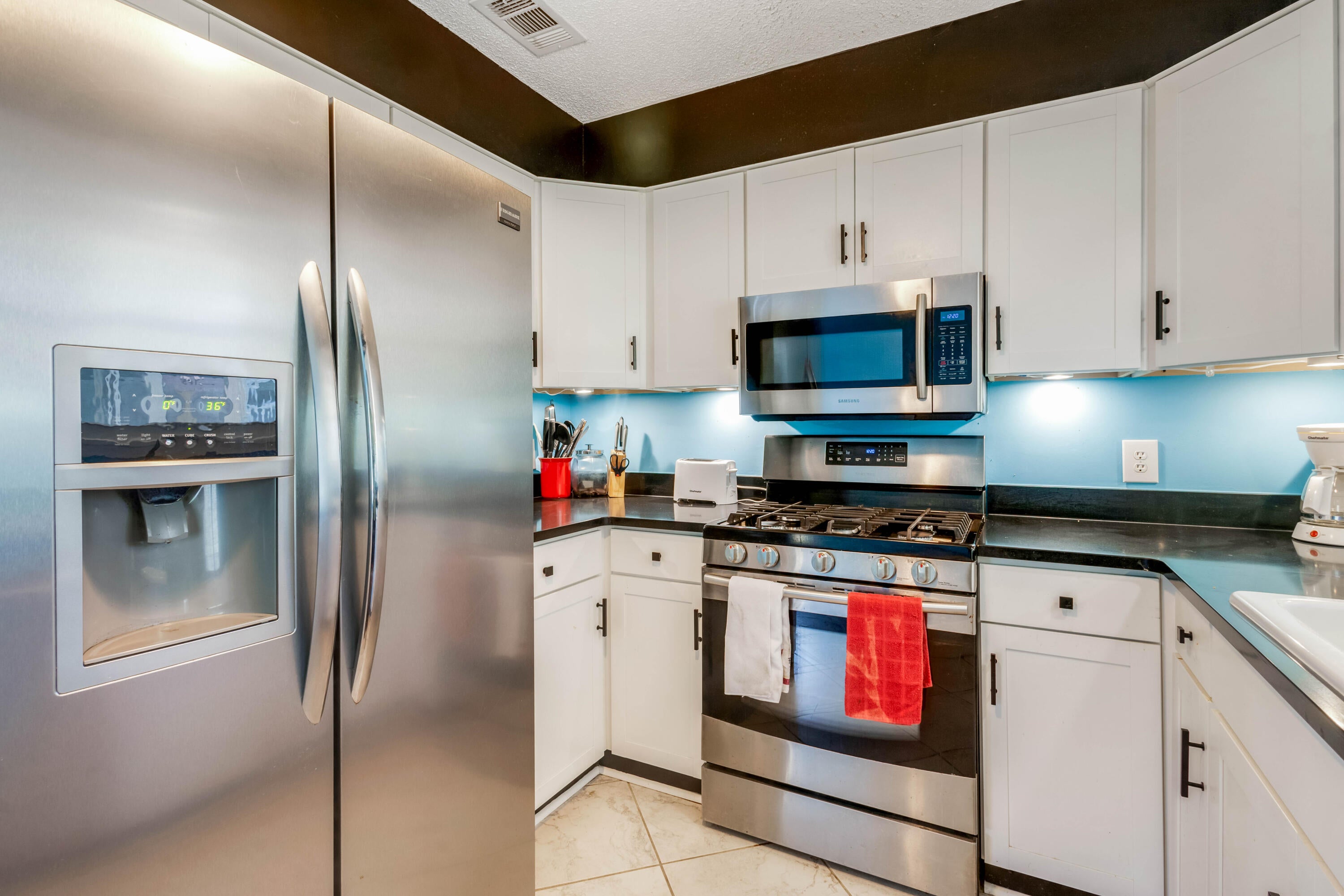 SHADOW BAY UNIT 3 - Residential