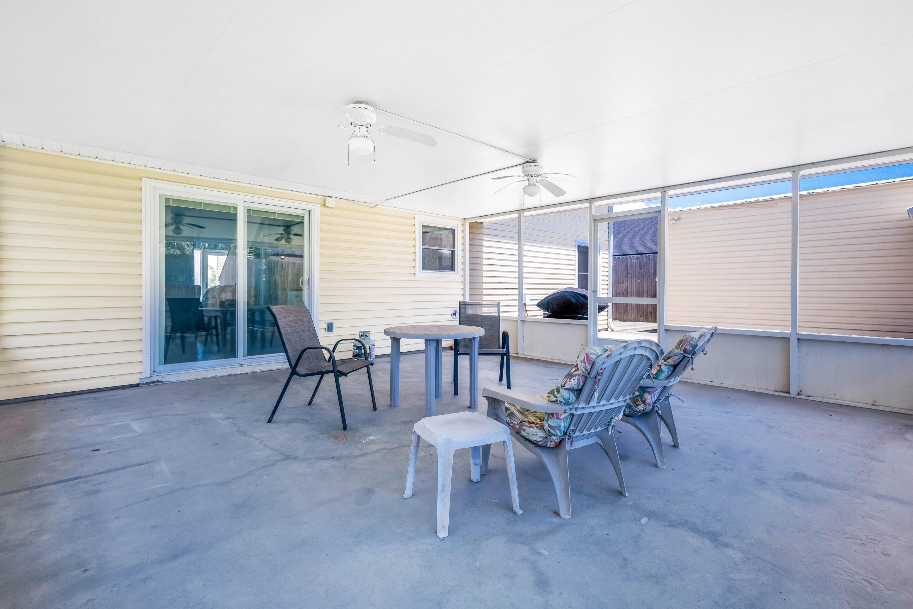 SHADOW BAY UNIT 3 - Residential