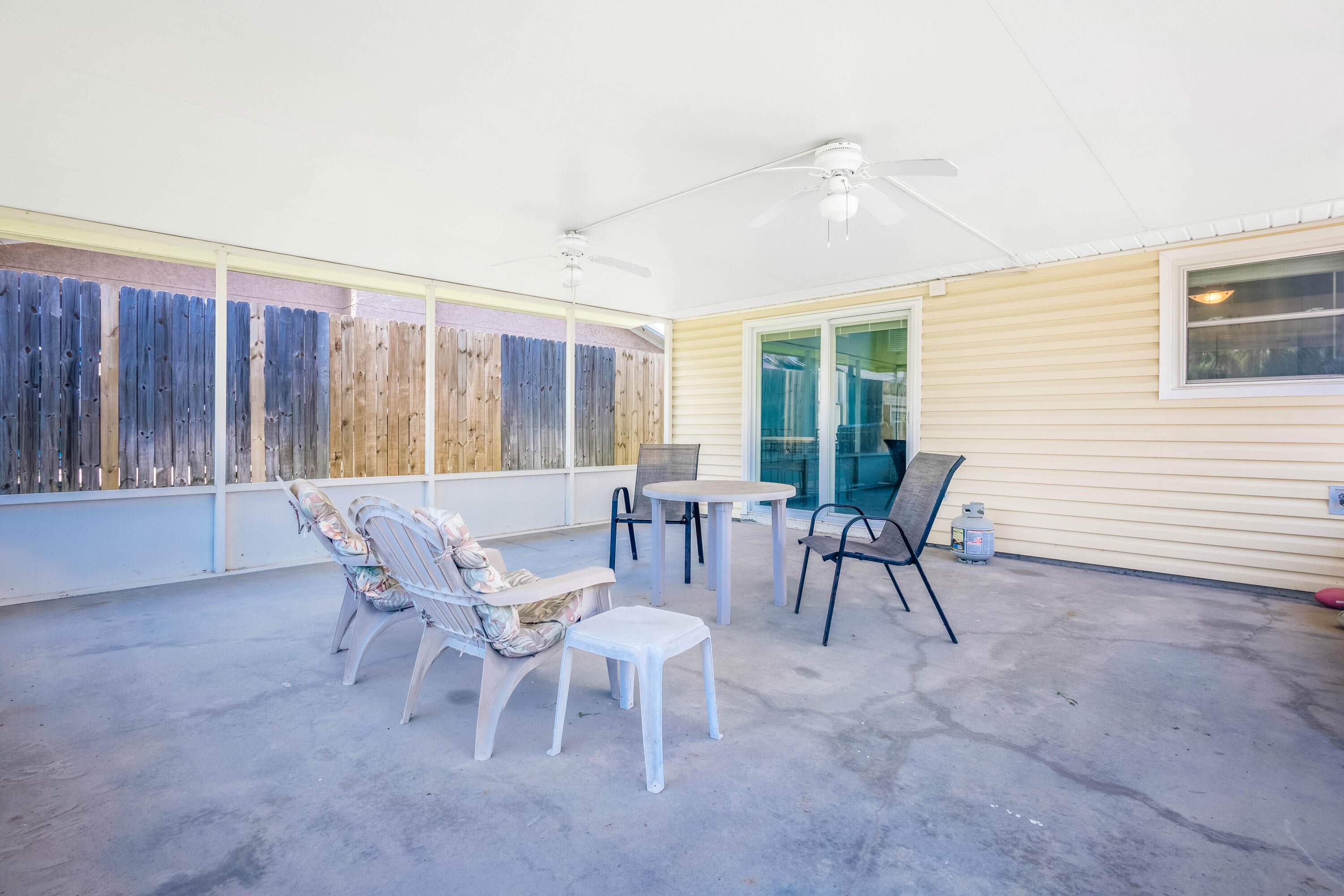 SHADOW BAY UNIT 3 - Residential