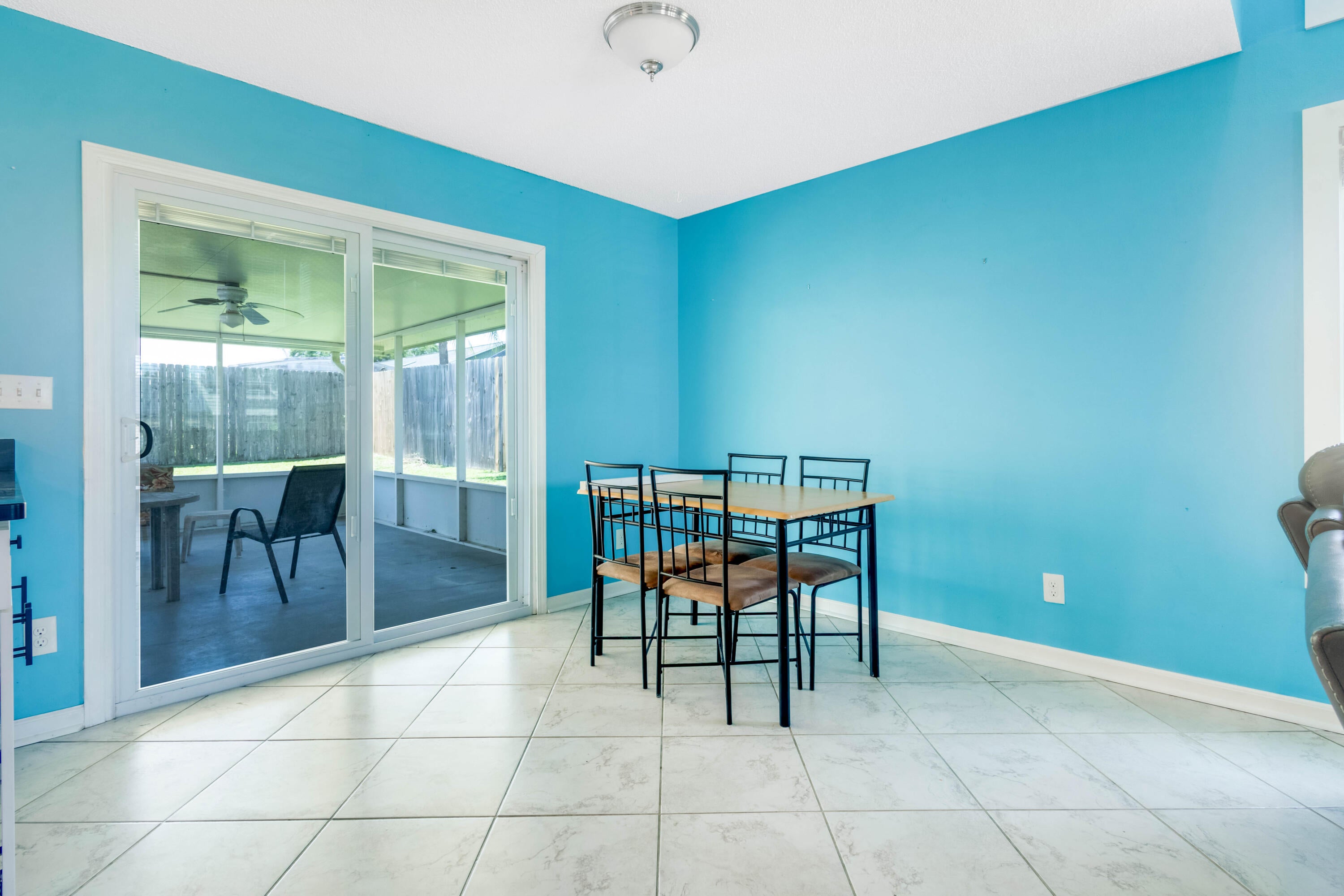 SHADOW BAY UNIT 3 - Residential