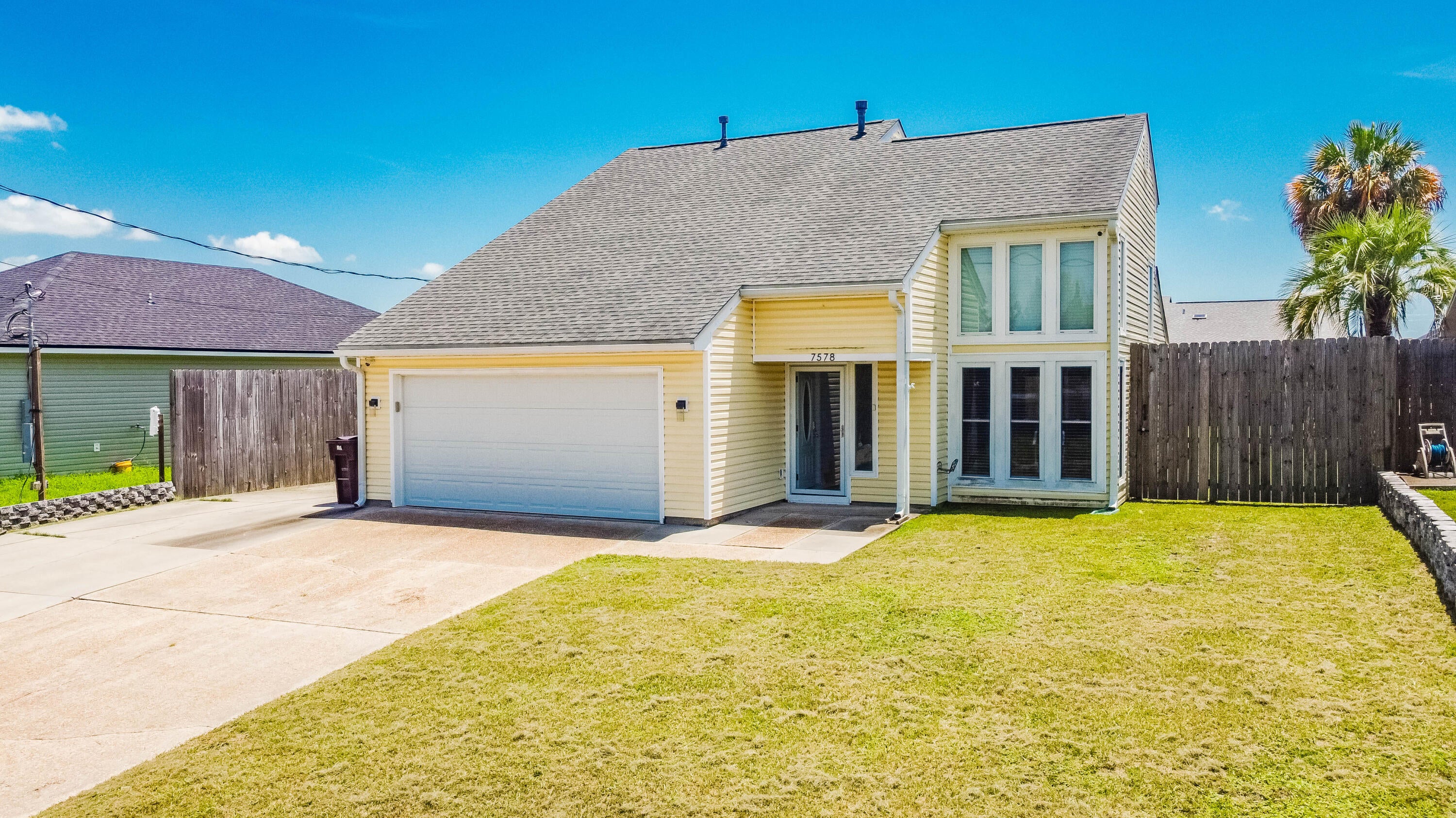 SHADOW BAY UNIT 3 - Residential