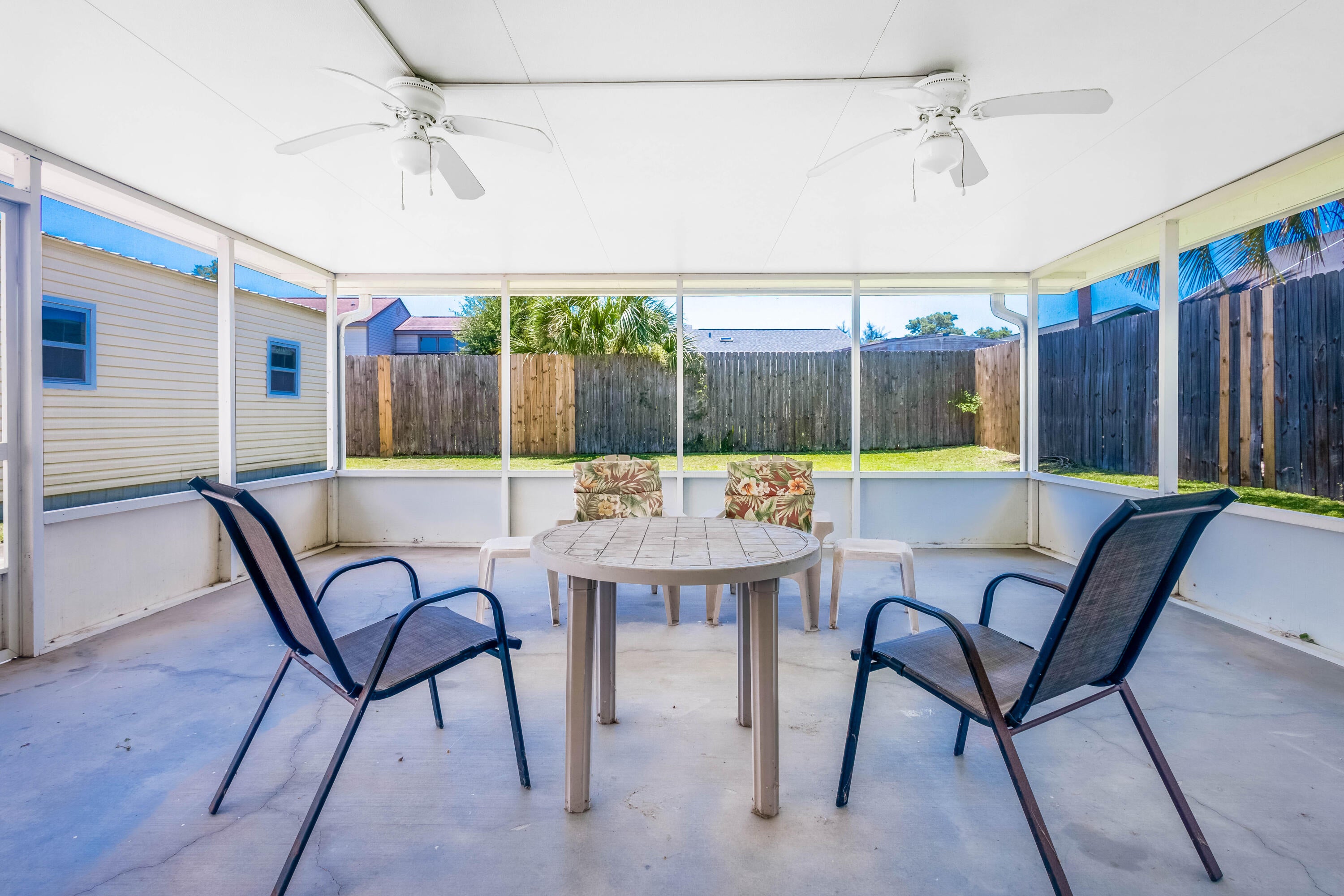 SHADOW BAY UNIT 3 - Residential