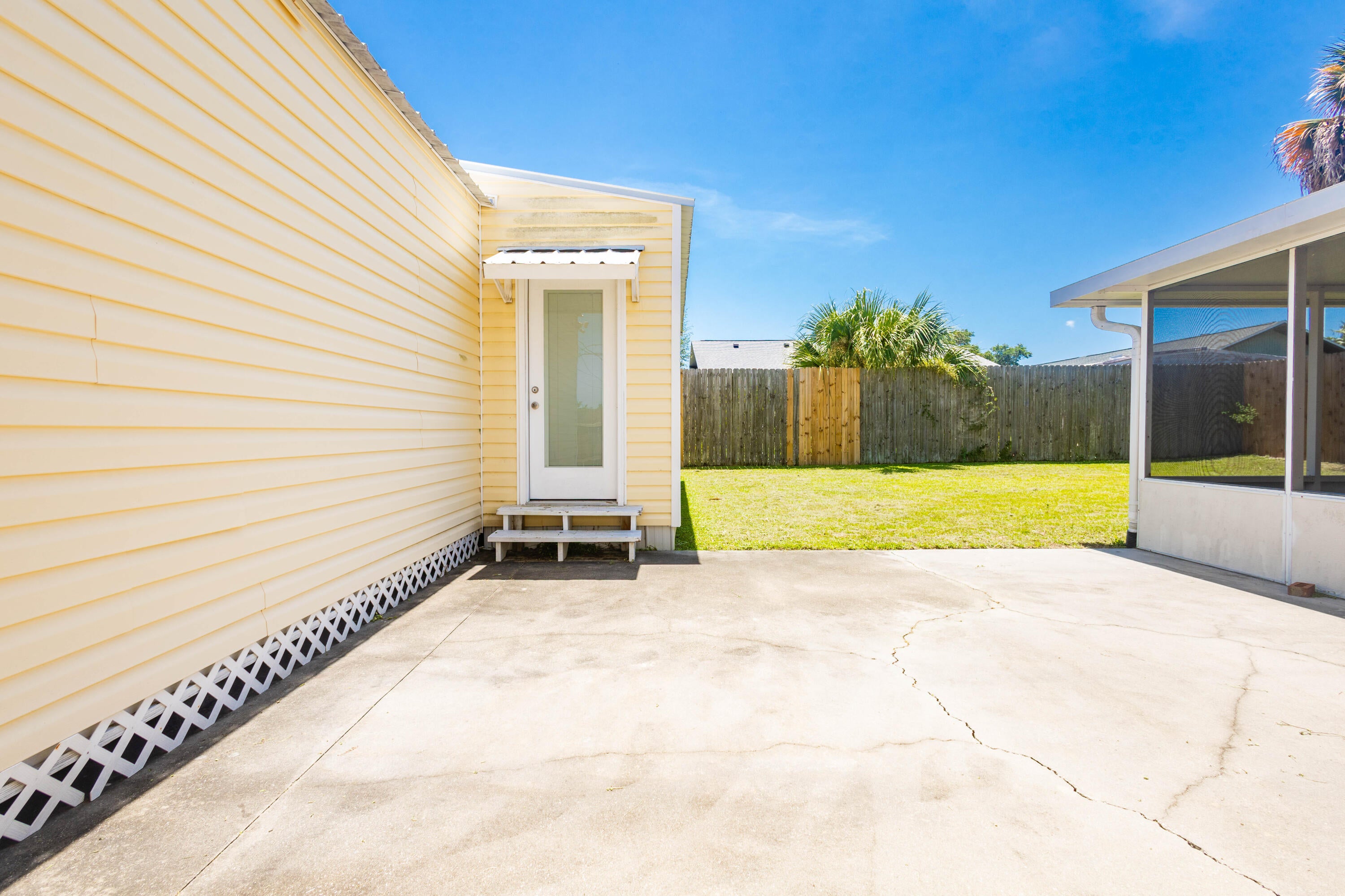 SHADOW BAY UNIT 3 - Residential