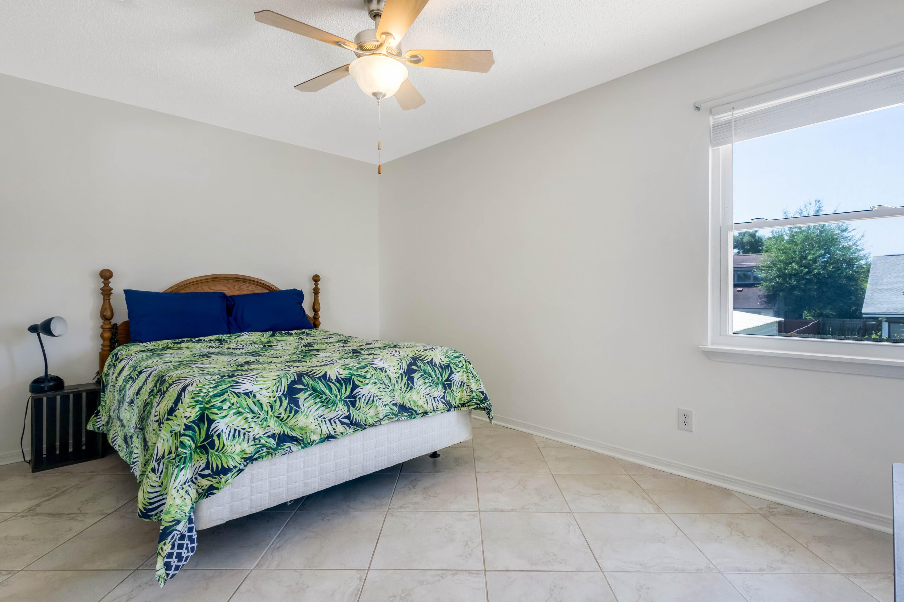 SHADOW BAY UNIT 3 - Residential