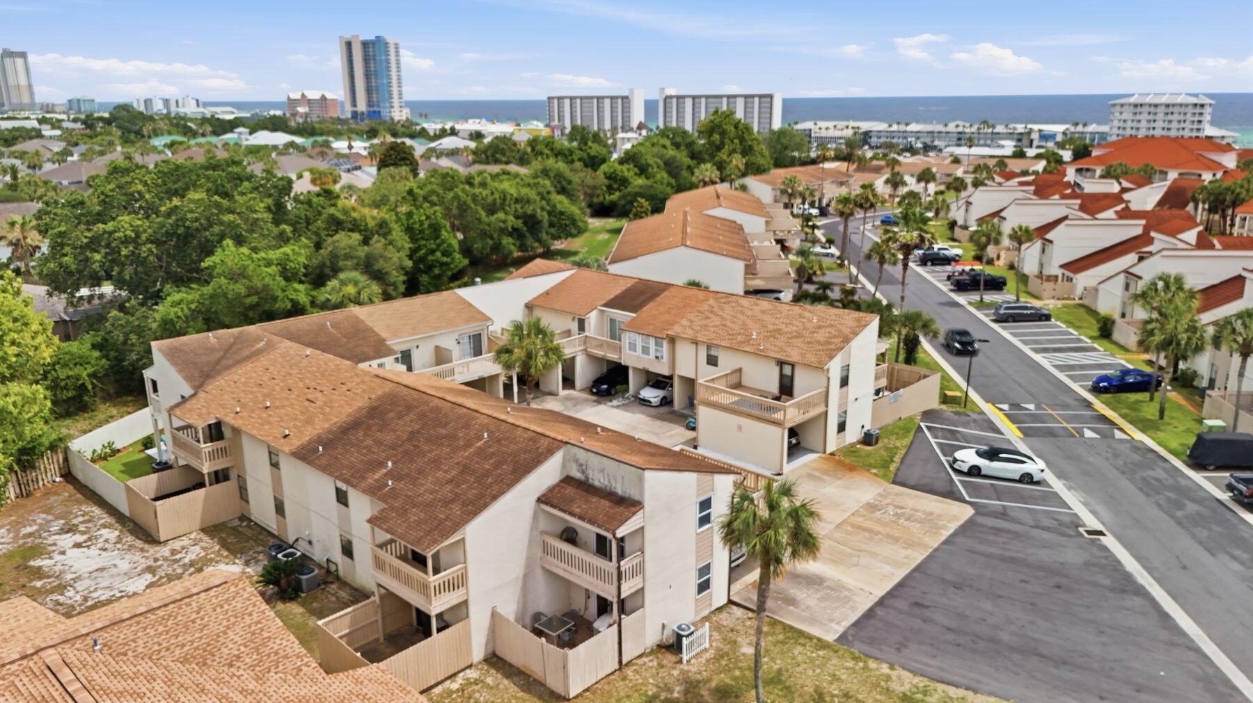 HORIZON SOUTH 1 CONDO - Residential