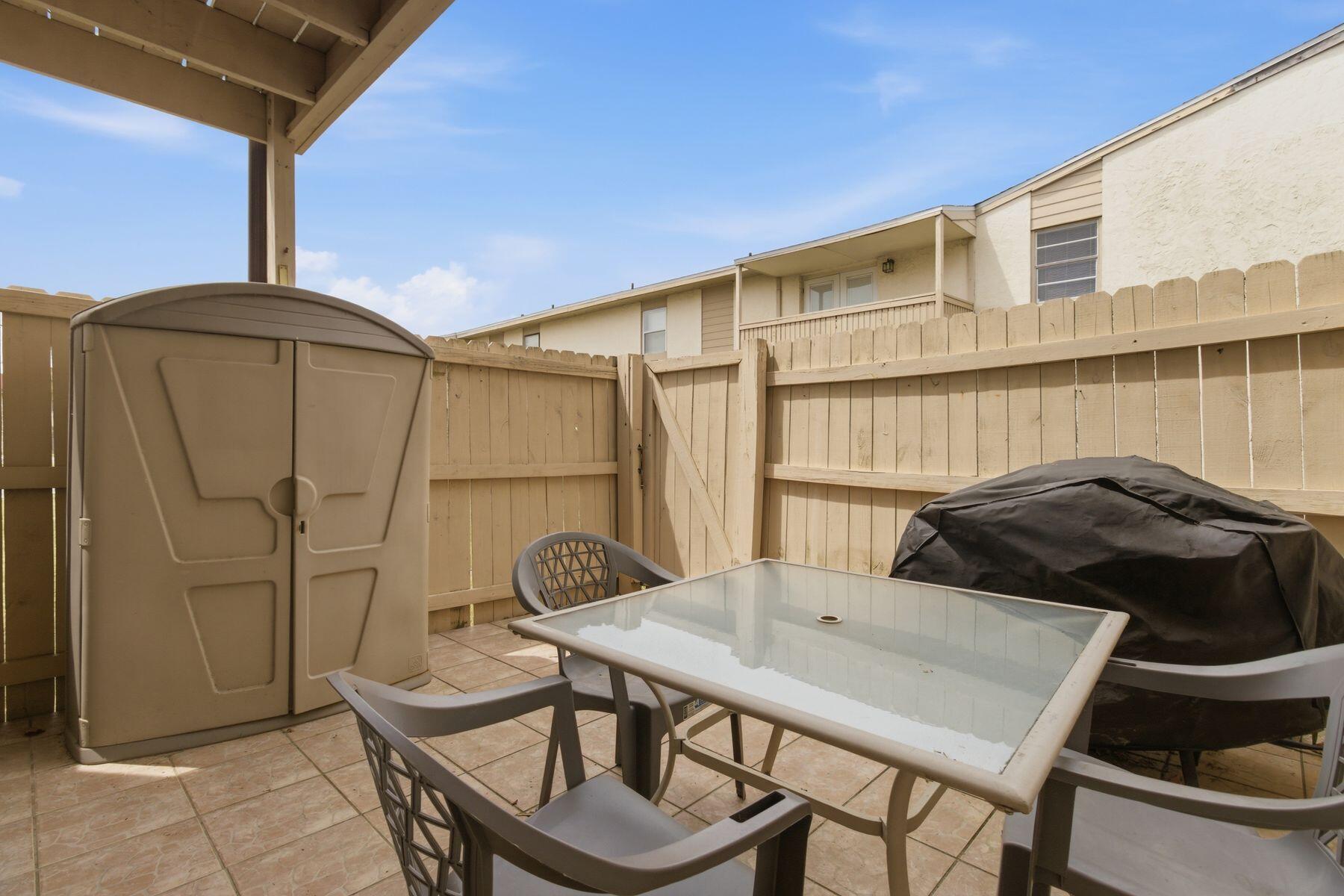 HORIZON SOUTH 1 CONDO - Residential