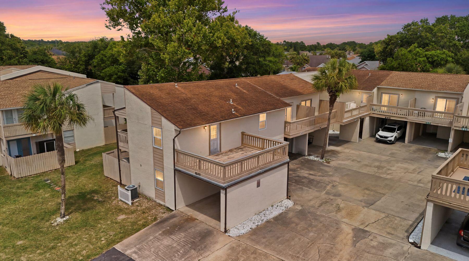 HORIZON SOUTH 1 CONDO - Residential