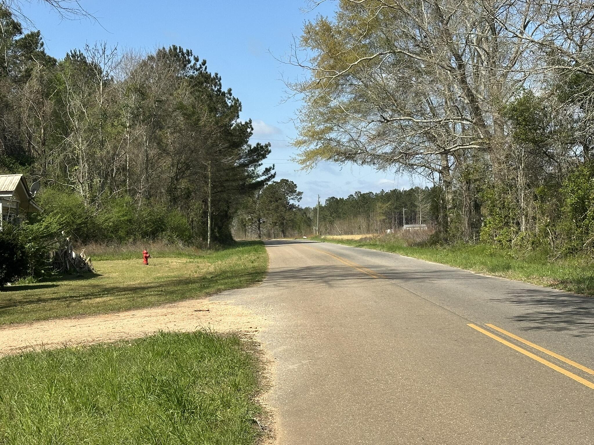 NO RECORDED SUBDIVISION - Land