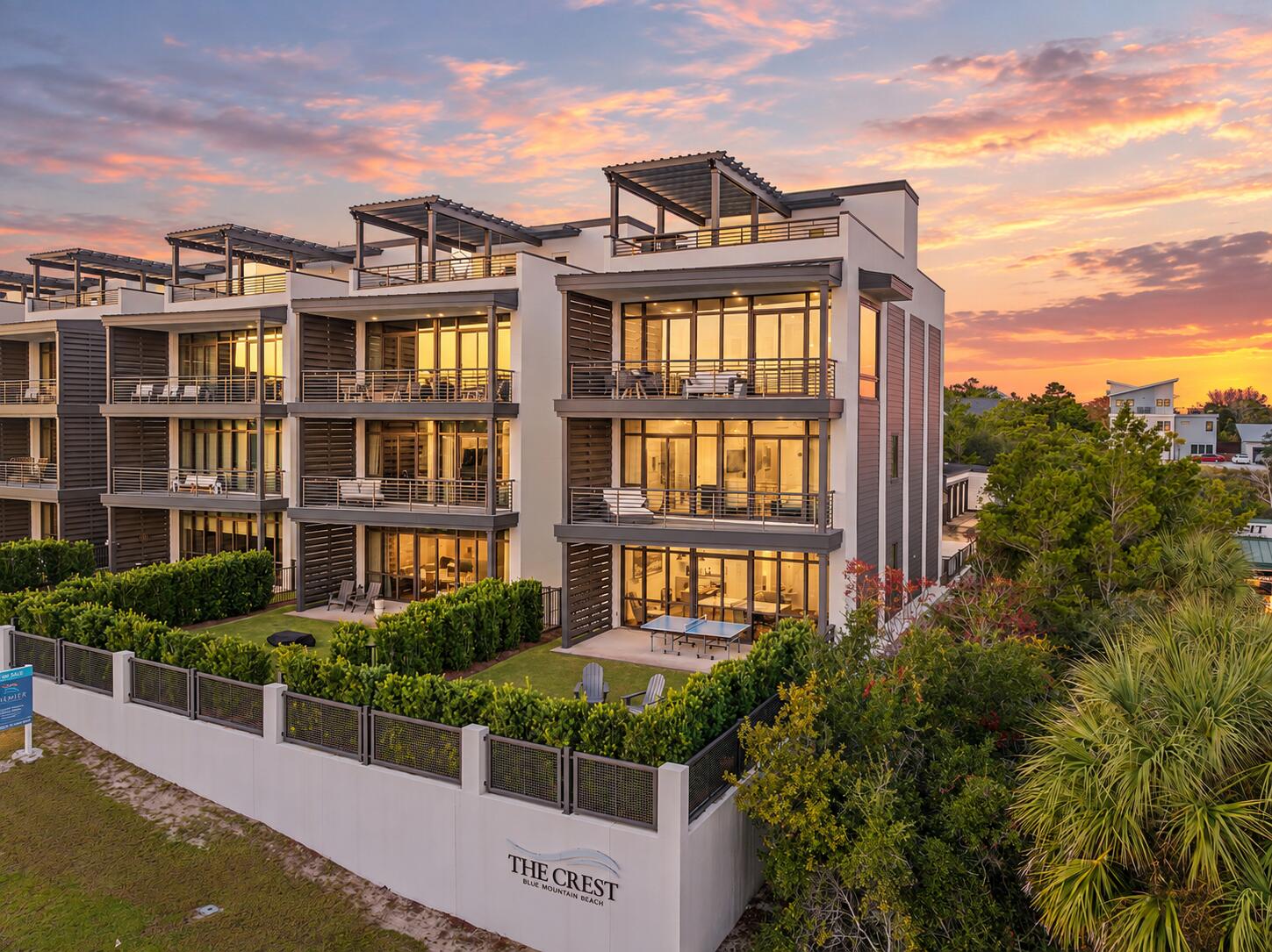 CREST DEVELOPMENT - Residential