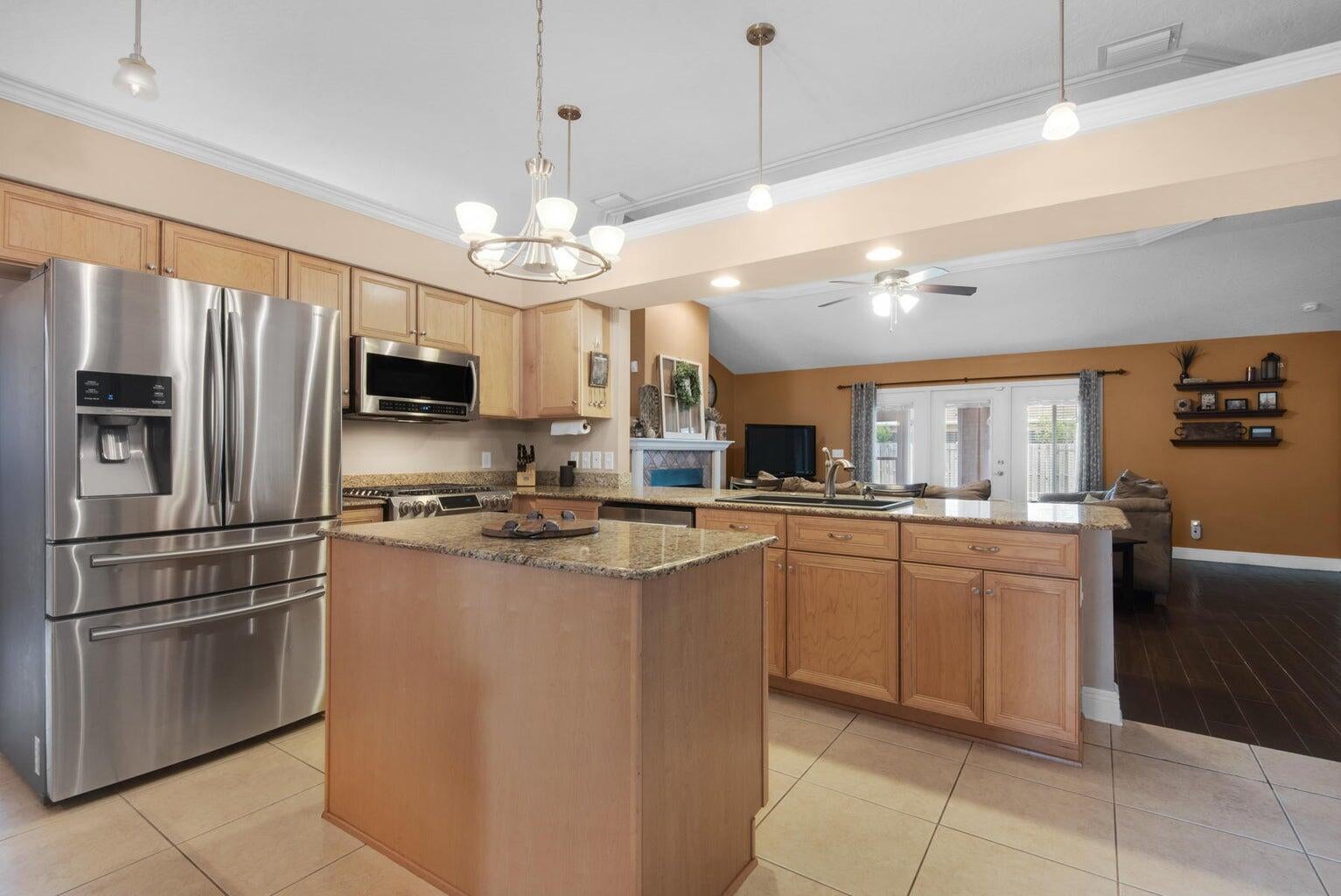 BRIDGEPORT COLONY - Residential Lease