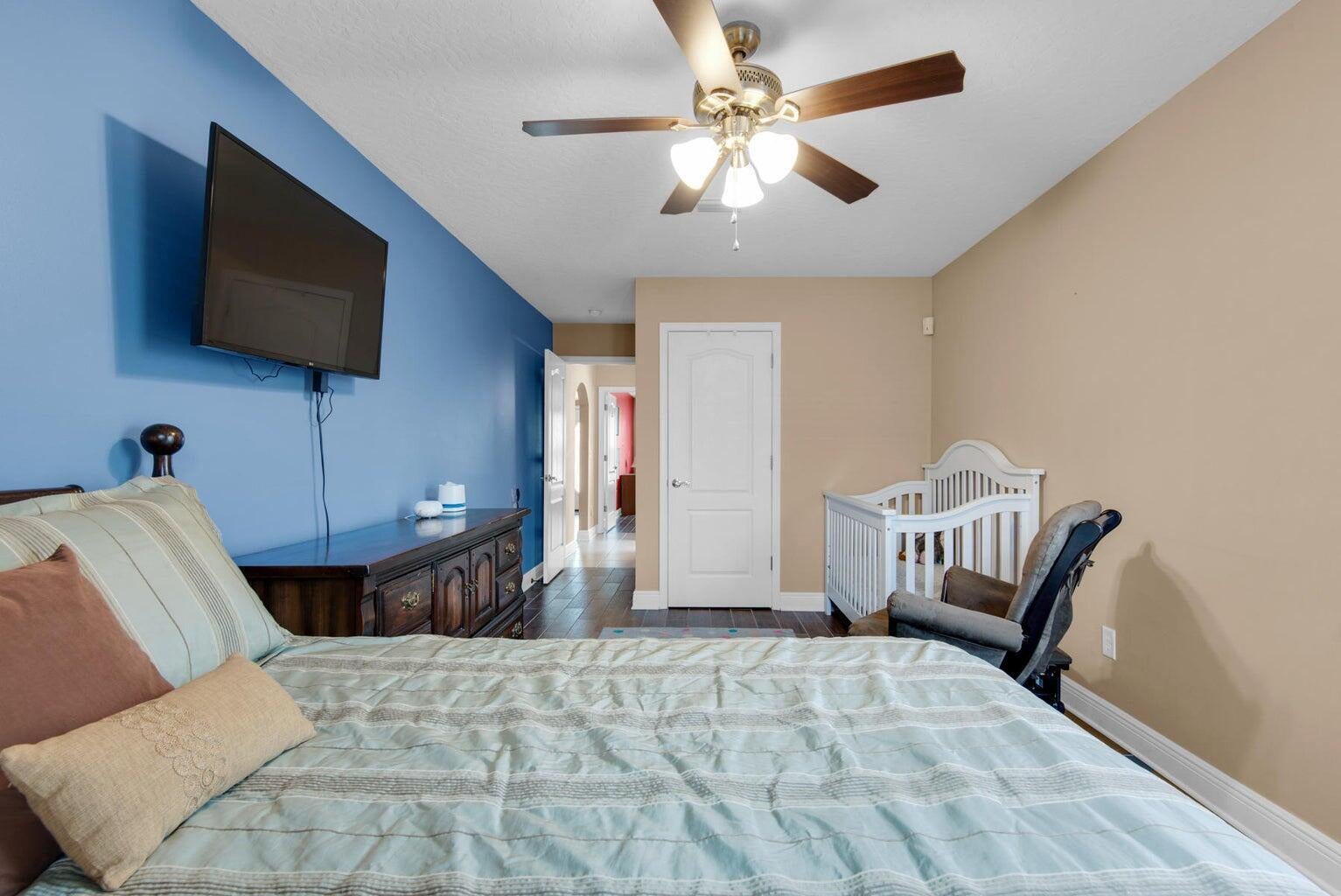 BRIDGEPORT COLONY - Residential Lease