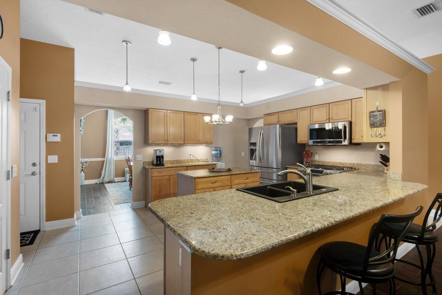 BRIDGEPORT COLONY - Residential Lease