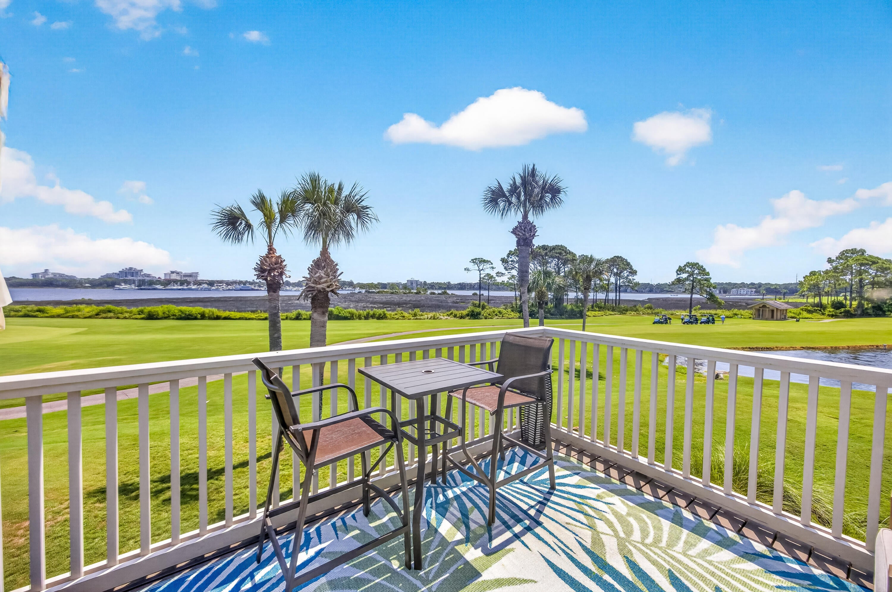 HARBOUR POINT CONDO - Residential