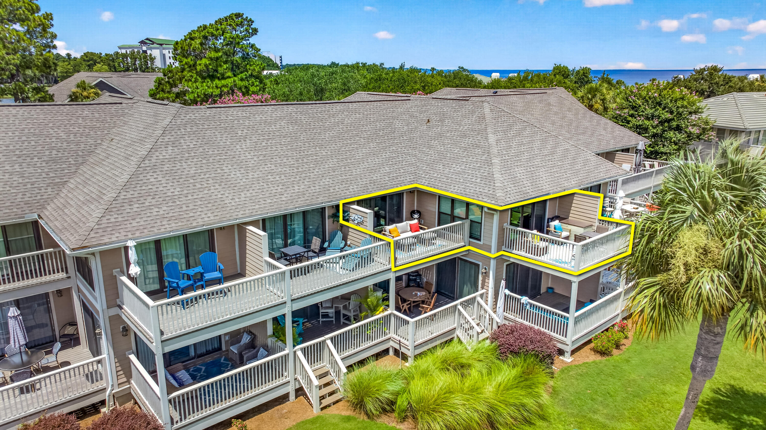 HARBOUR POINT CONDO - Residential