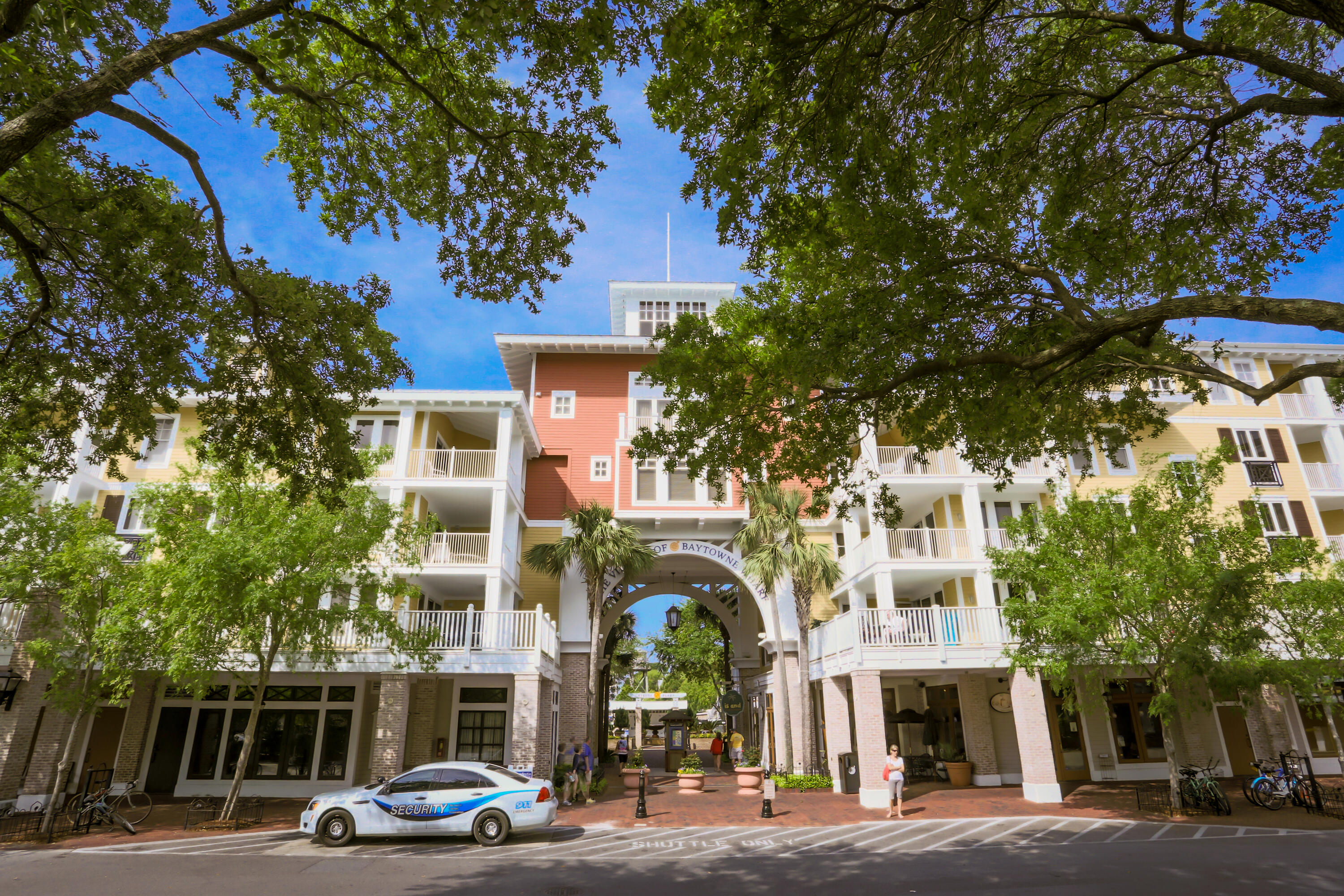 HARBOUR POINT CONDO - Residential