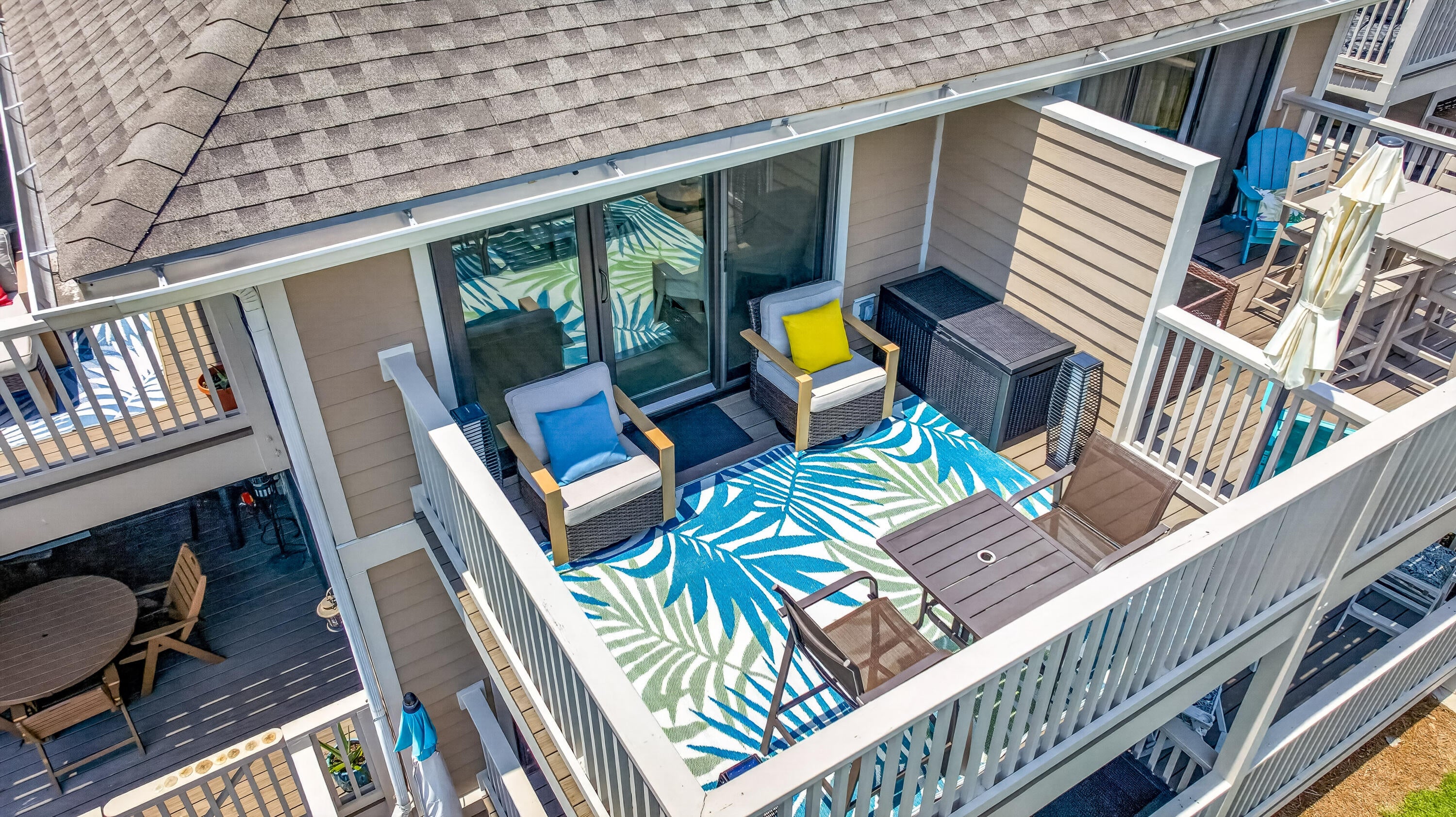 HARBOUR POINT CONDO - Residential