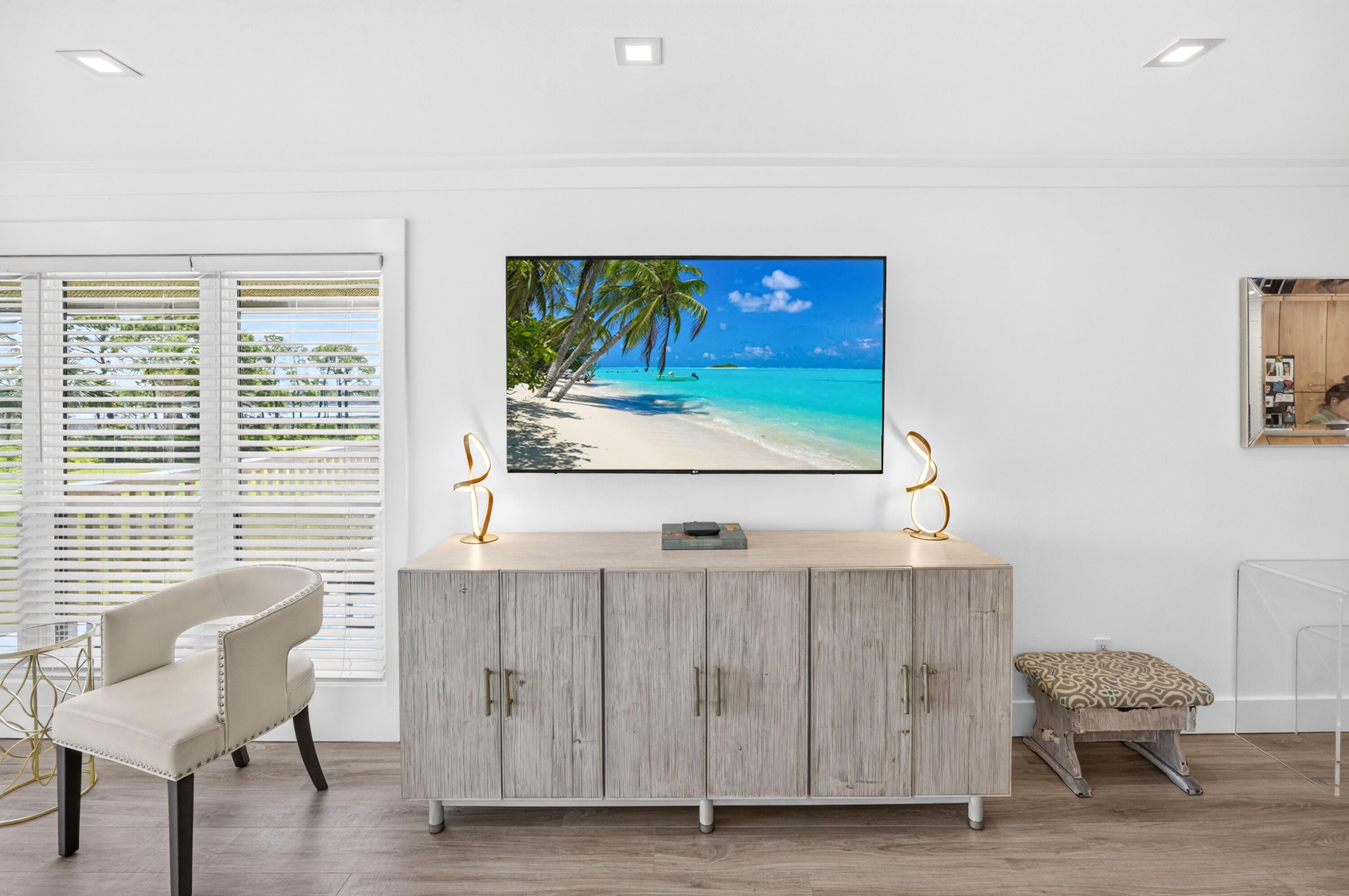 HARBOUR POINT CONDO - Residential