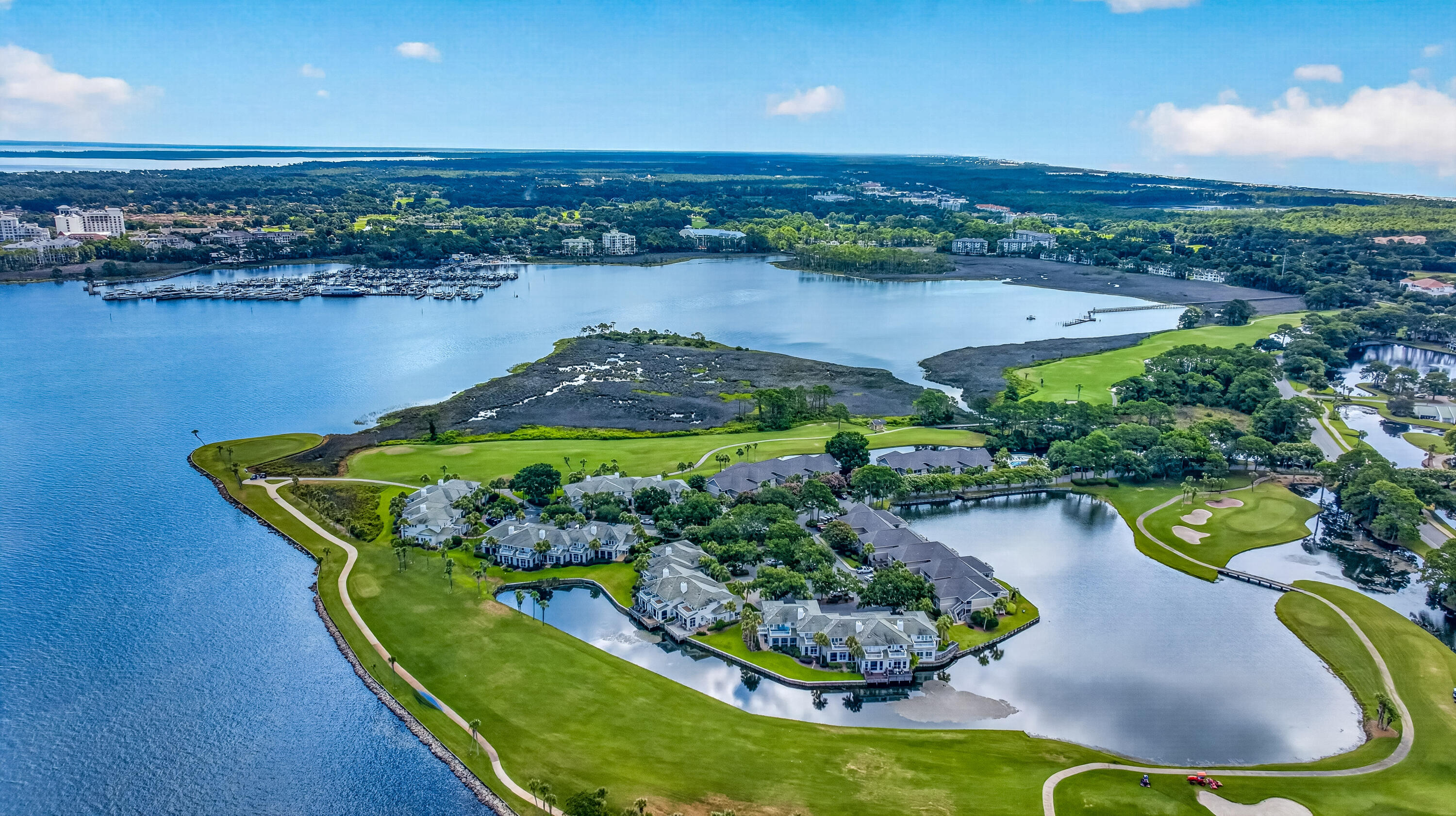 HARBOUR POINT CONDO - Residential