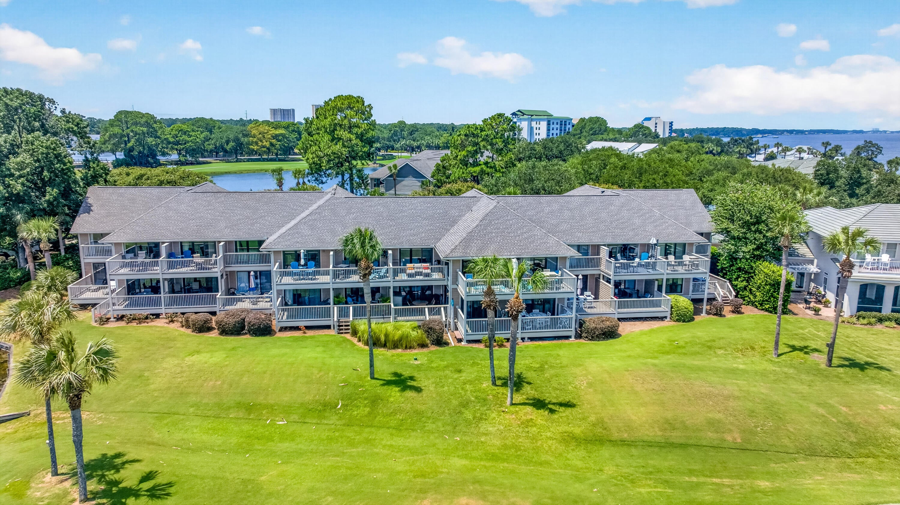 HARBOUR POINT CONDO - Residential