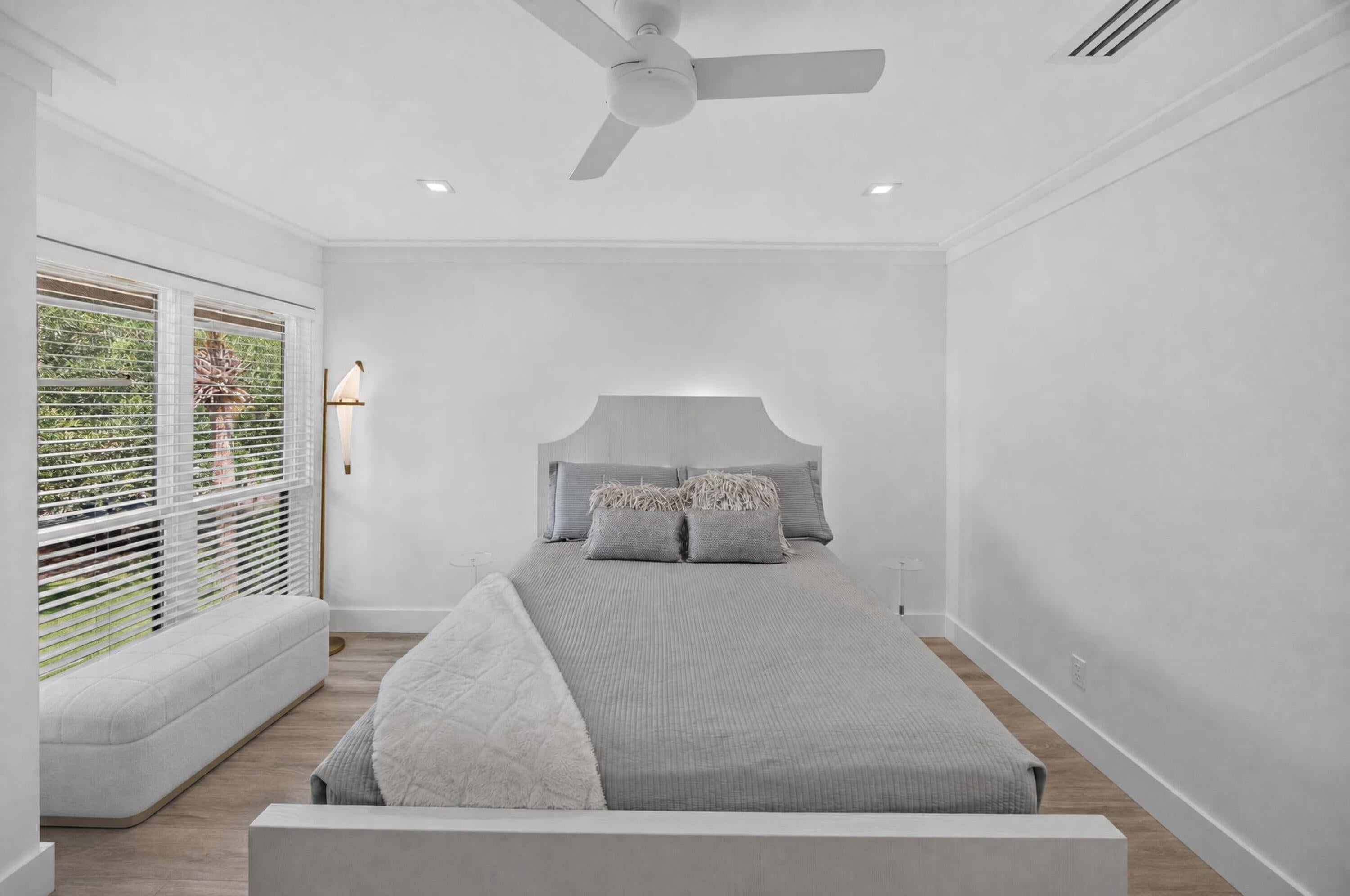 HARBOUR POINT CONDO - Residential