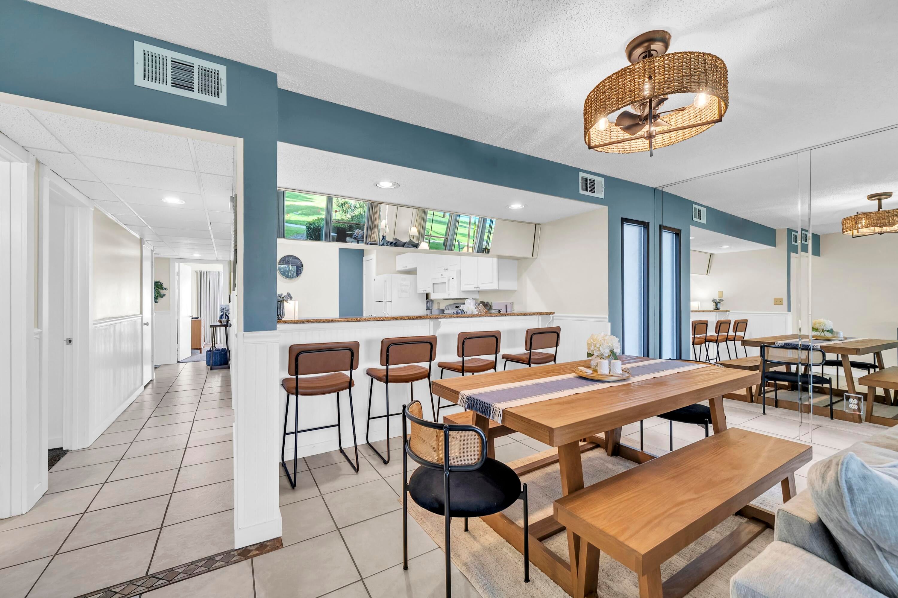 River Oaks Tennis Villas - Residential