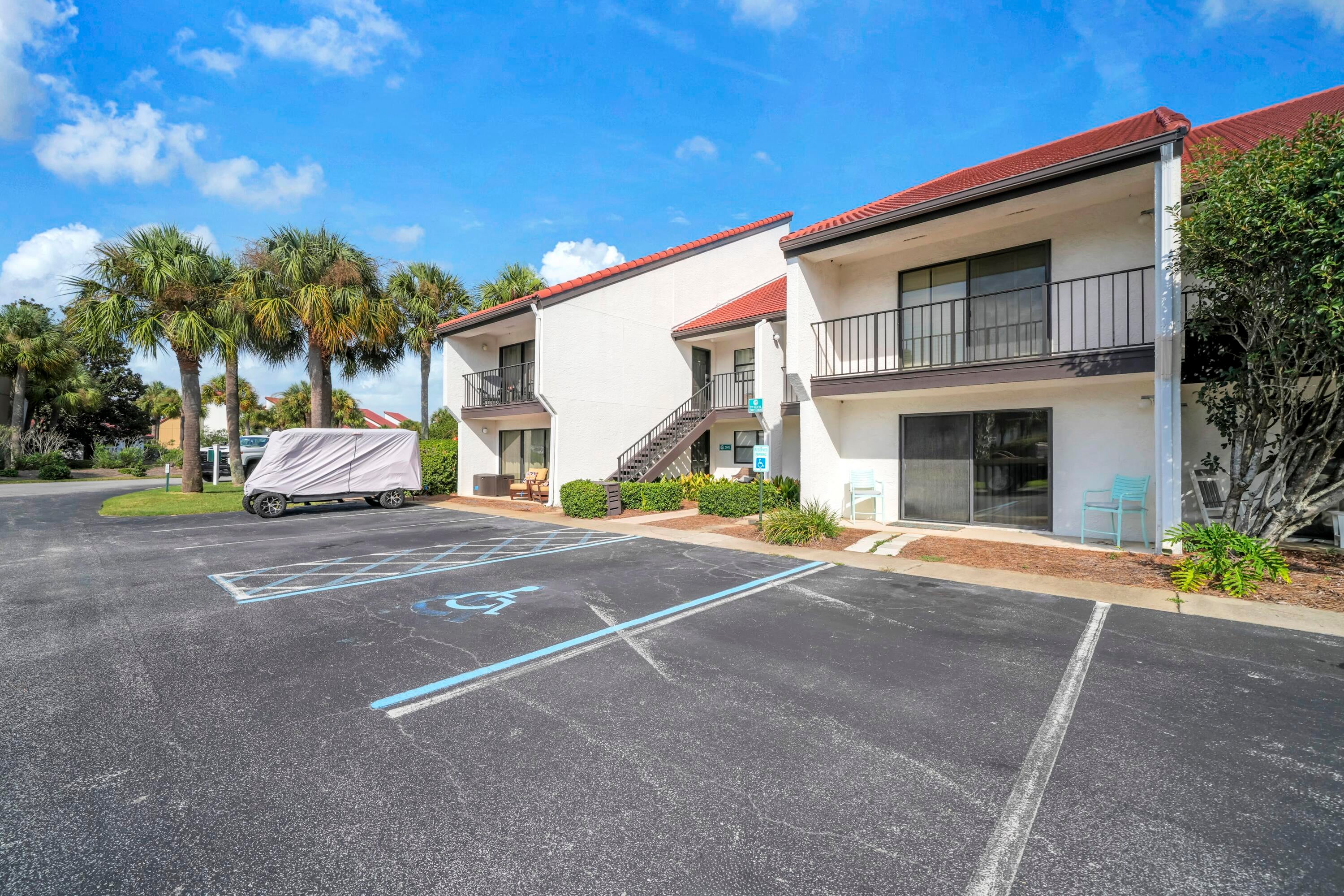 River Oaks Tennis Villas - Residential