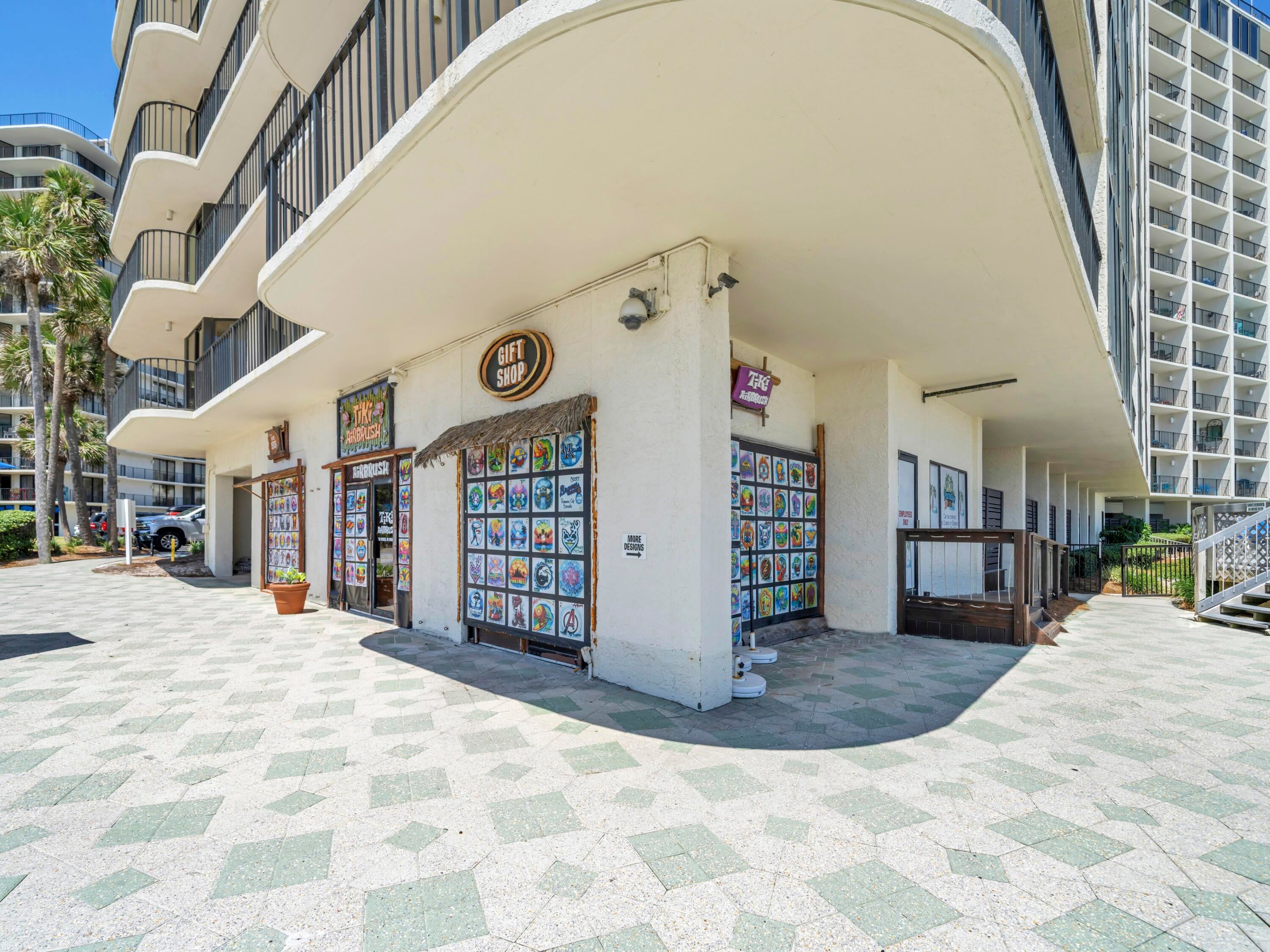 River Oaks Tennis Villas - Residential