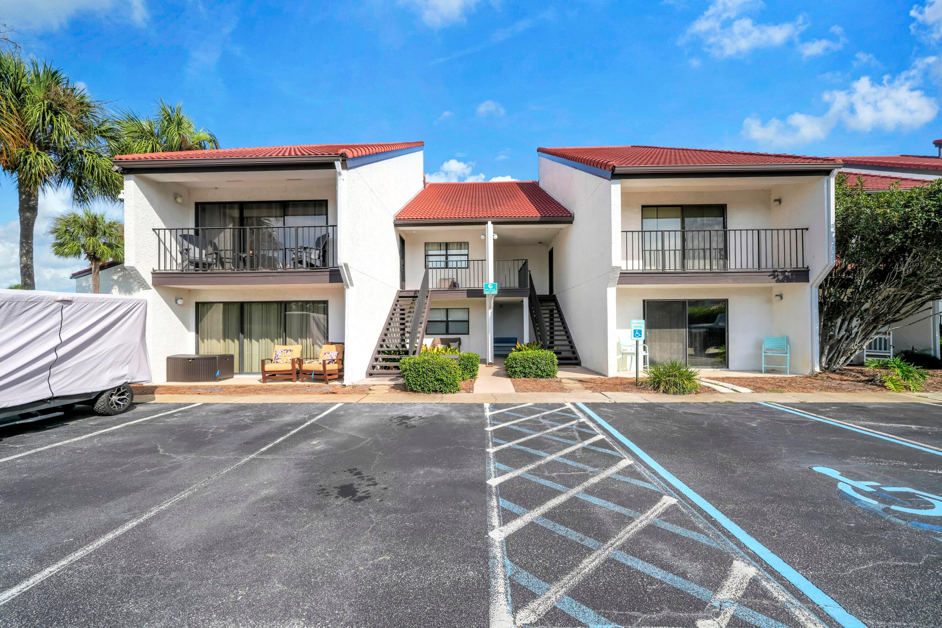 River Oaks Tennis Villas - Residential