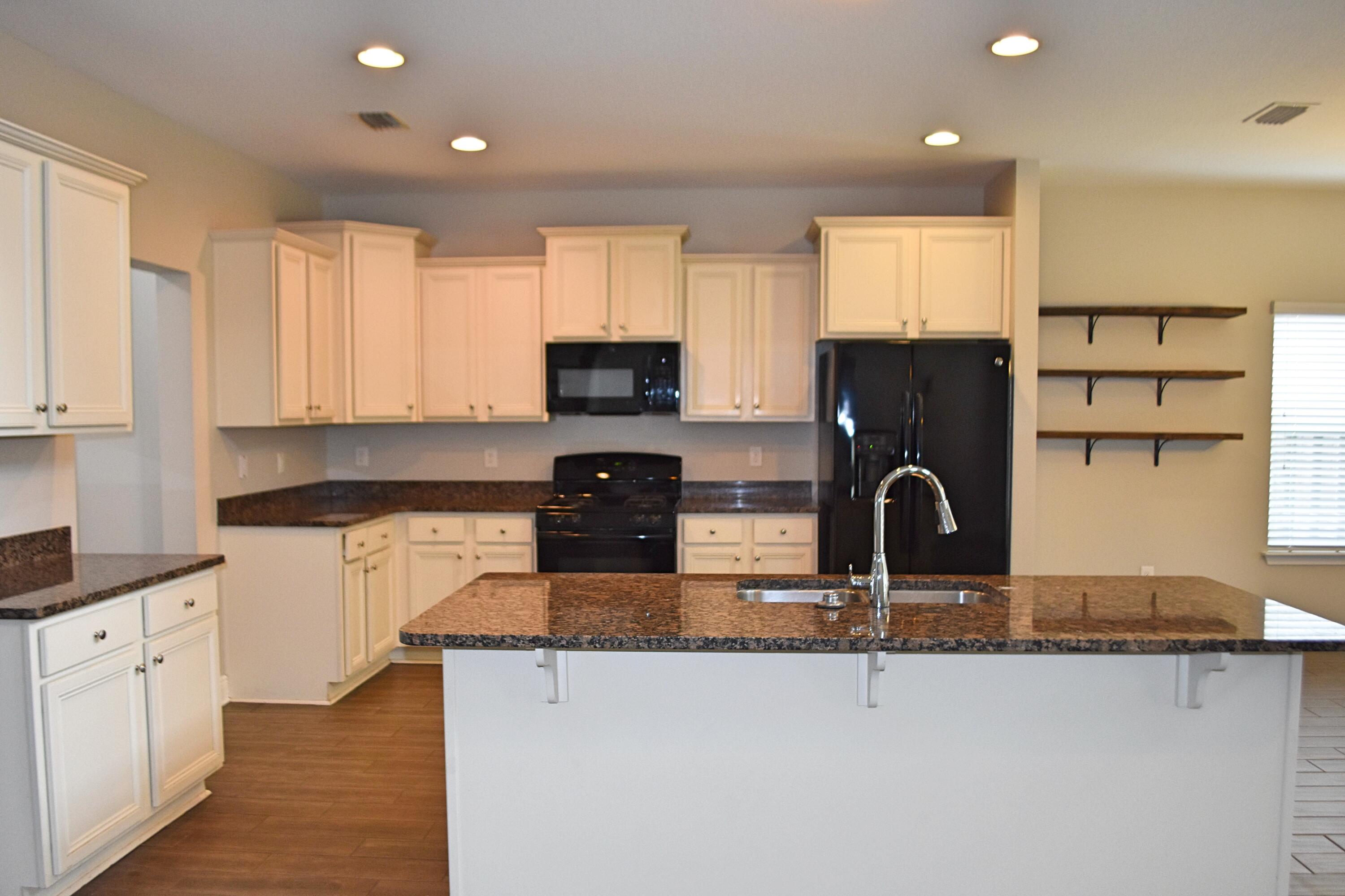 HAMMOCK BAY - Residential Lease
