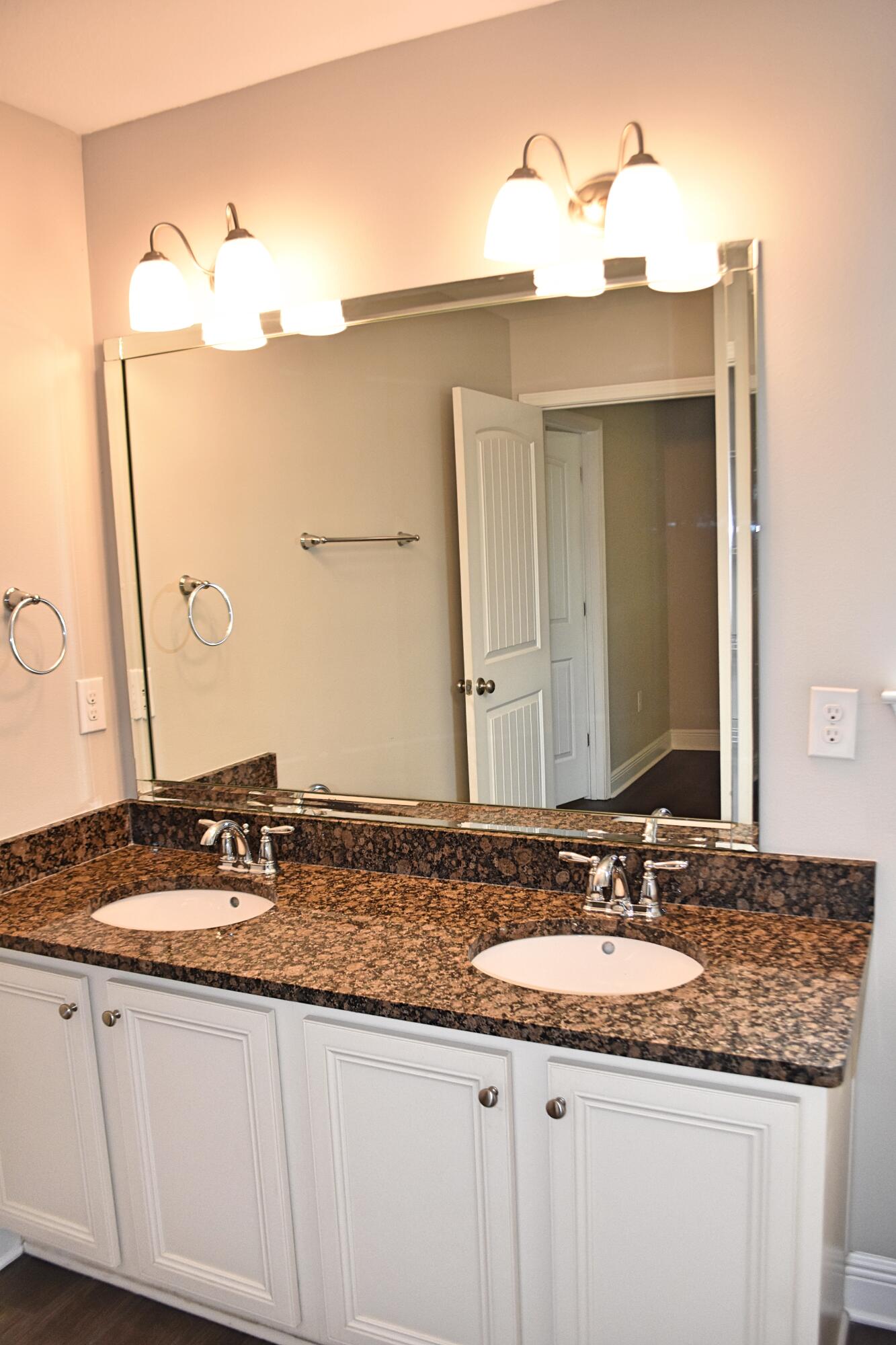 HAMMOCK BAY - Residential Lease