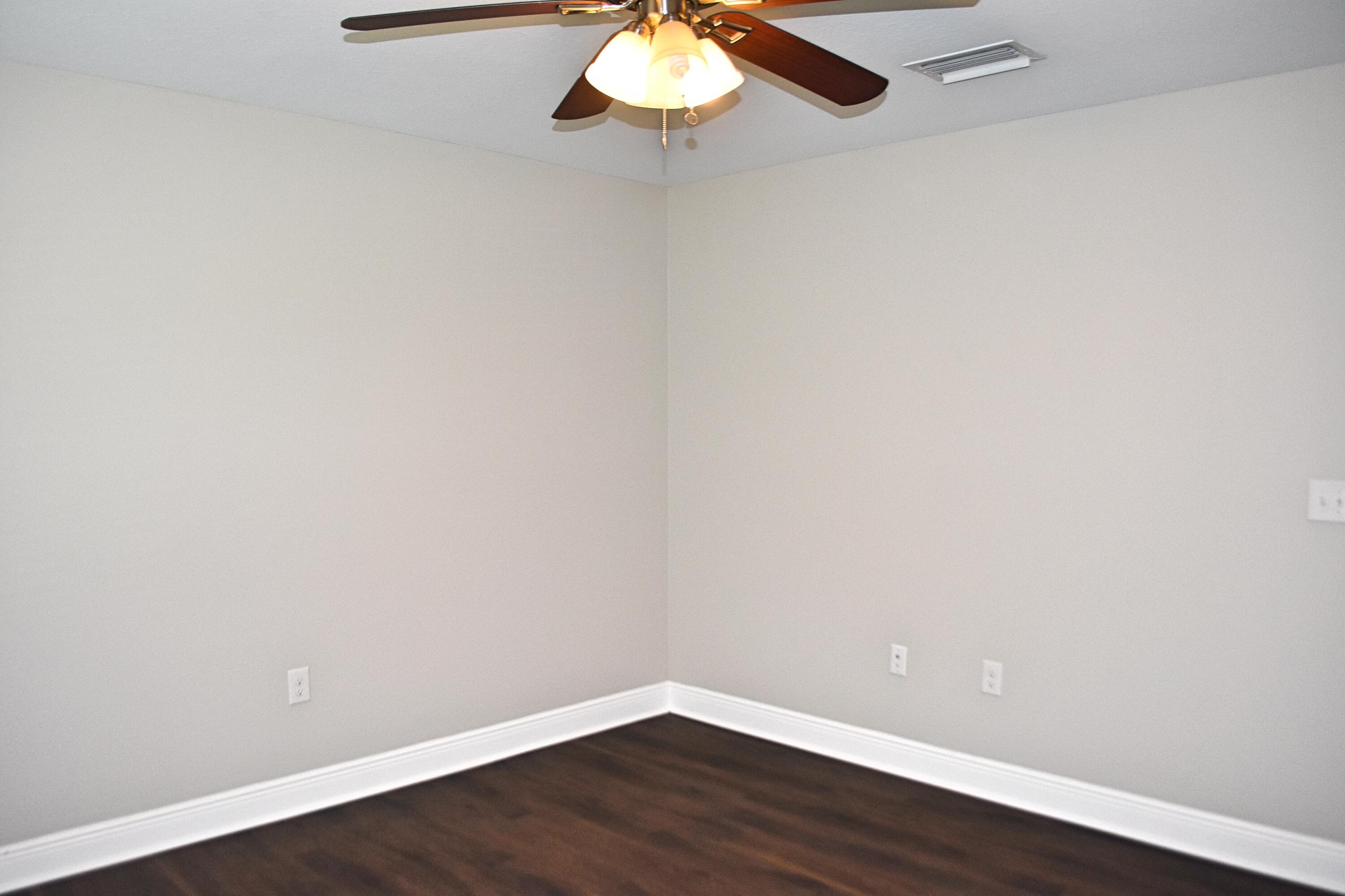 HAMMOCK BAY - Residential Lease