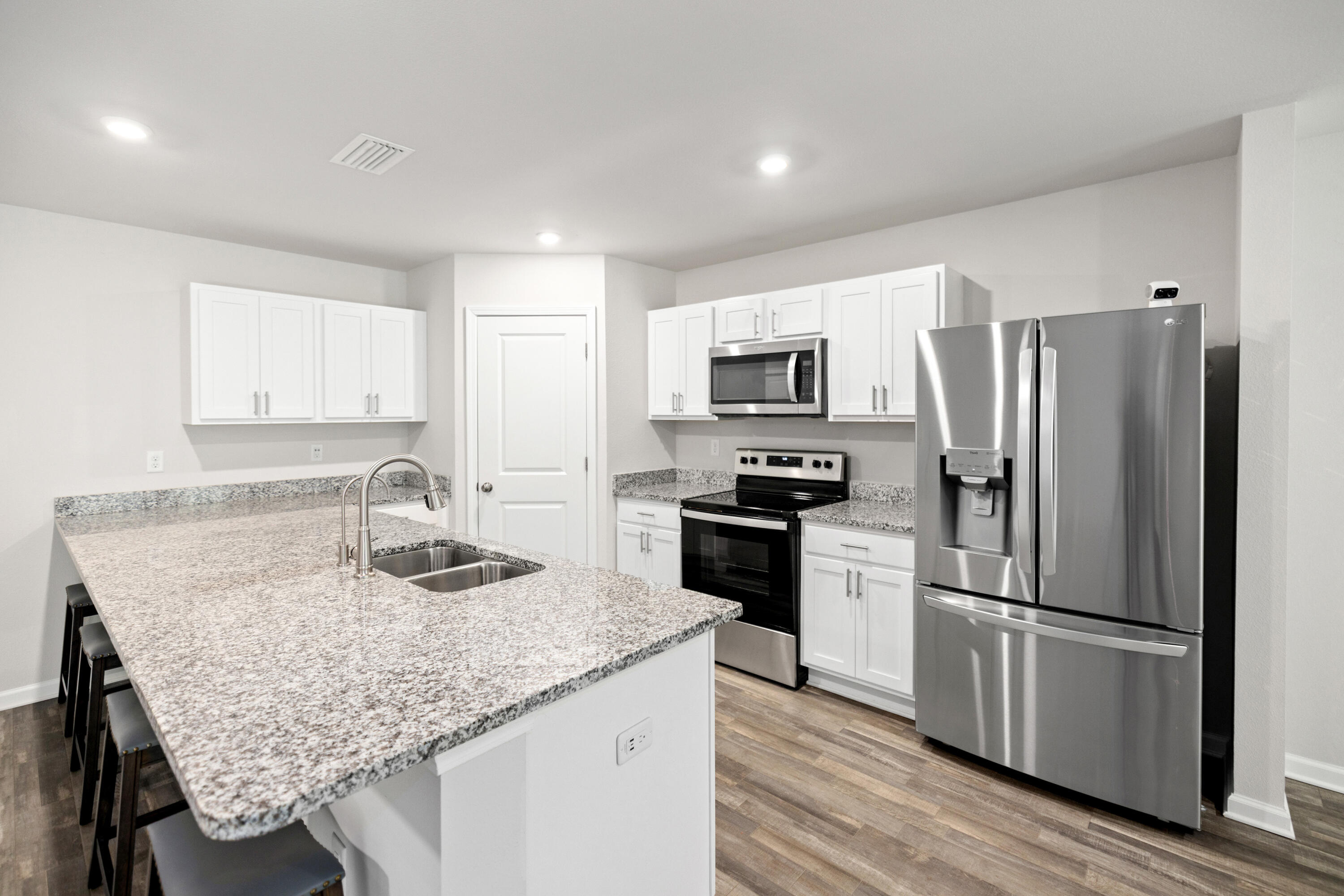 RIVERWALK PH I - Residential
