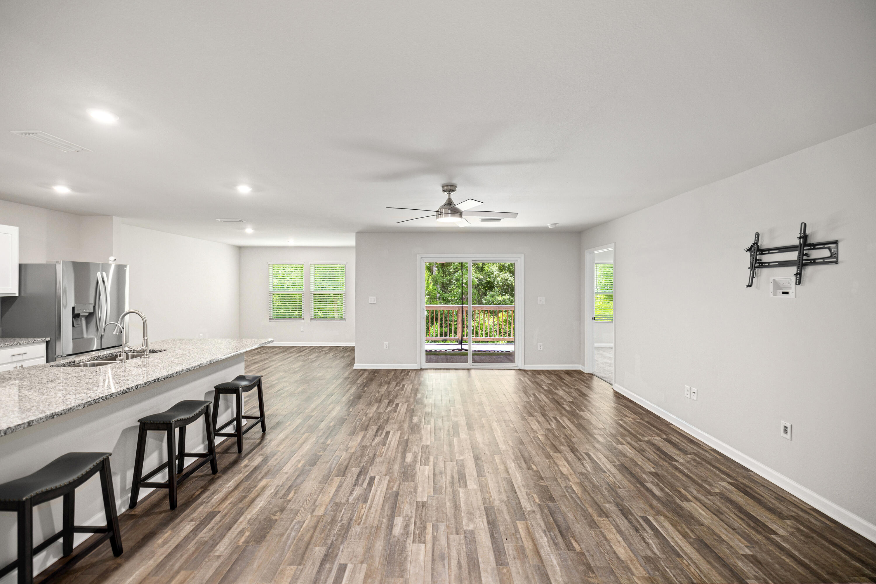 RIVERWALK PH I - Residential