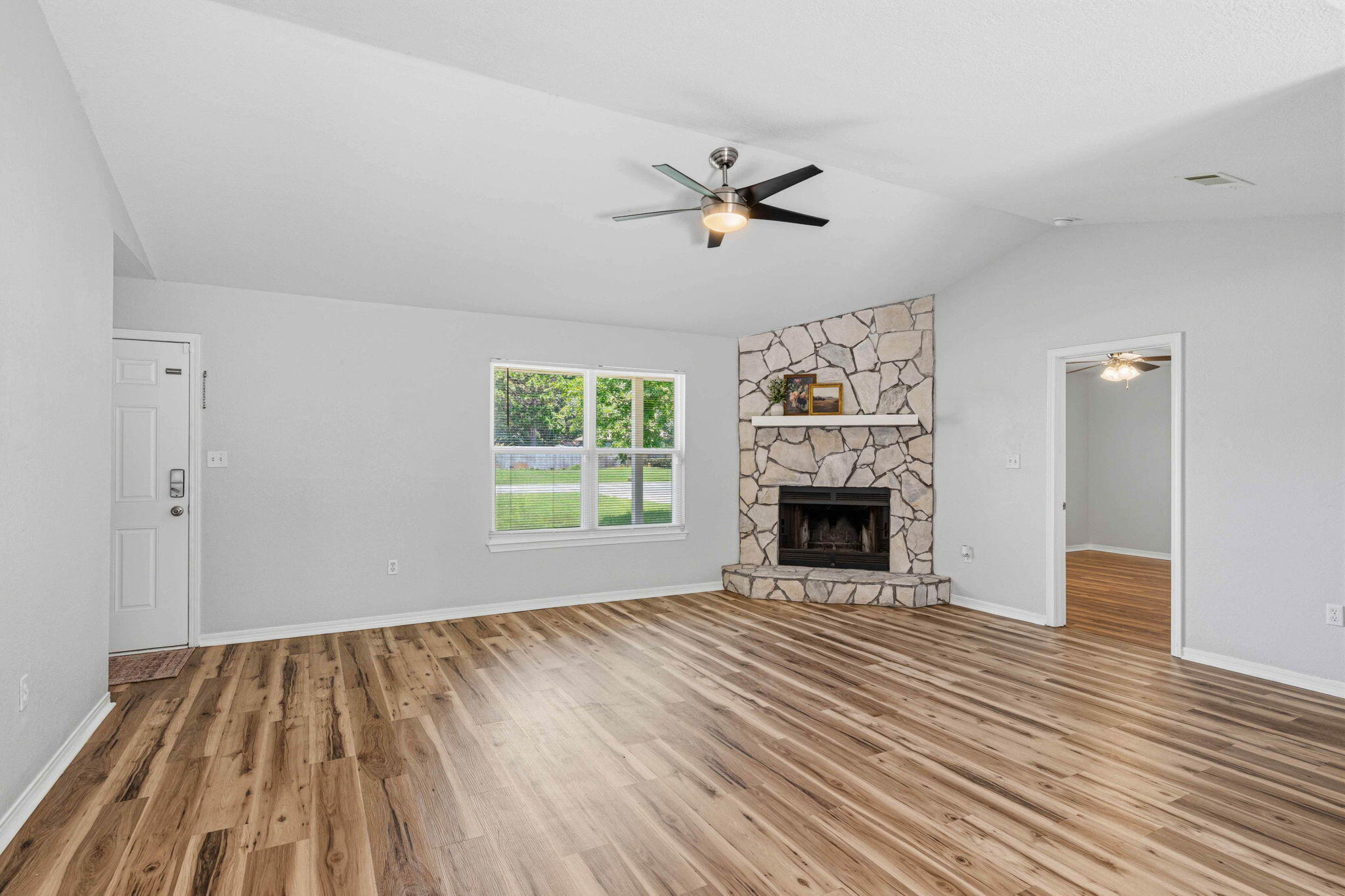 HOLLEY BY THE SEA - Residential