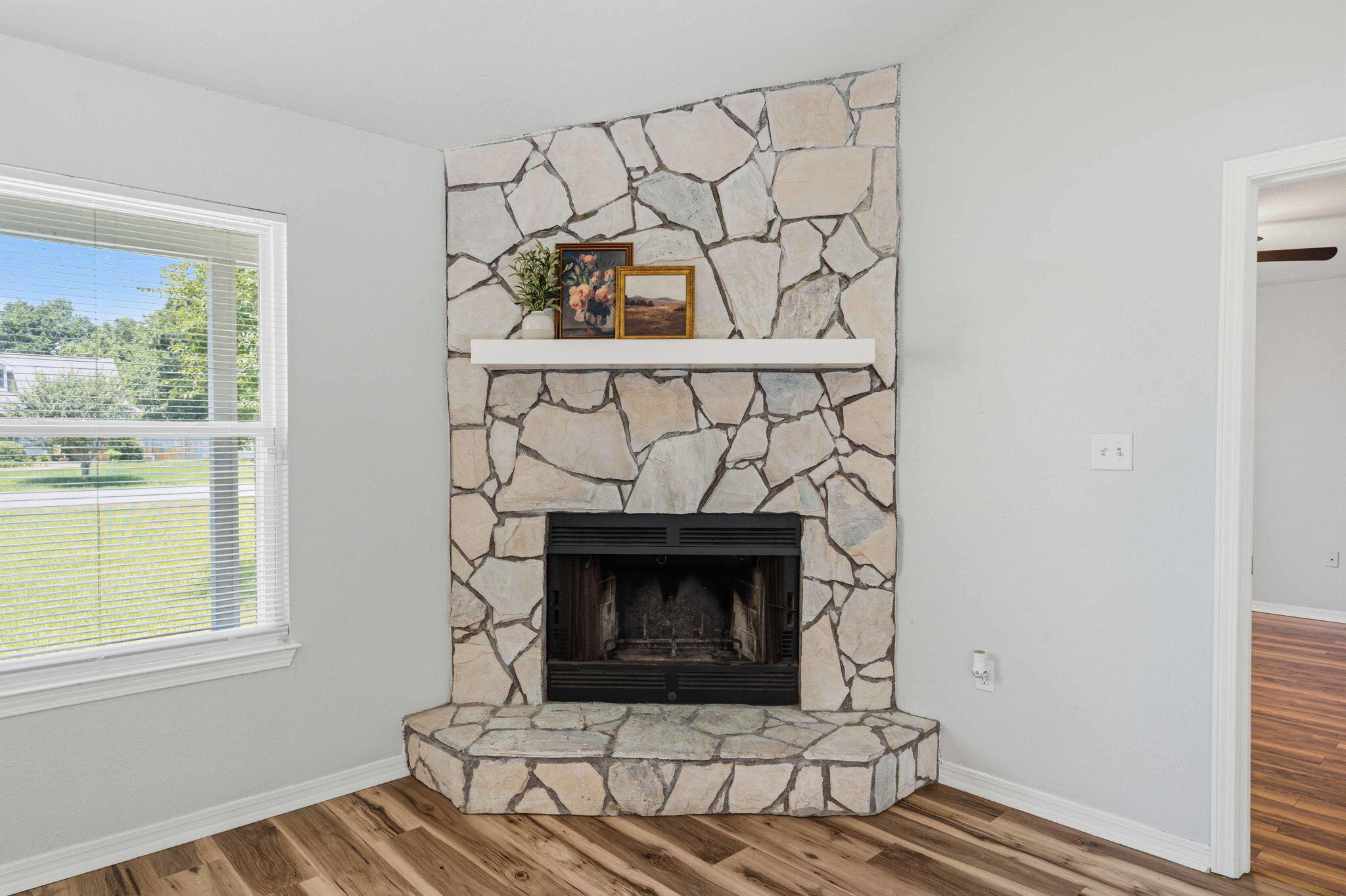 HOLLEY BY THE SEA - Residential