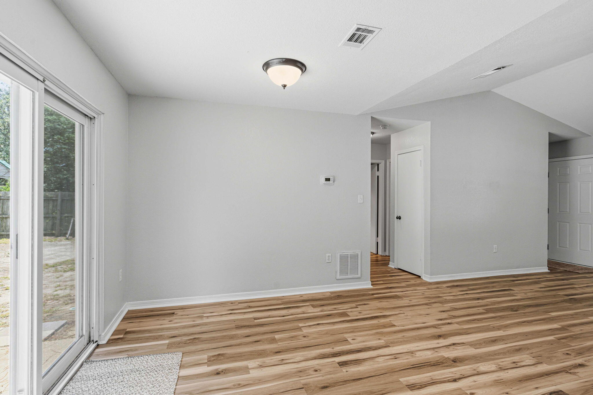 HOLLEY BY THE SEA - Residential