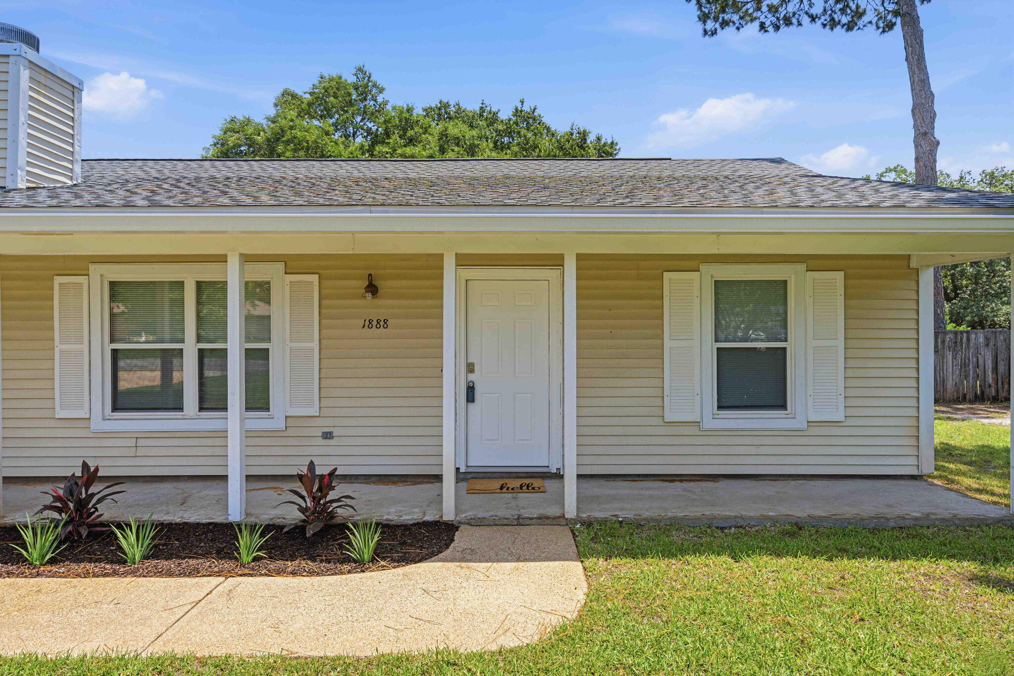 HOLLEY BY THE SEA - Residential