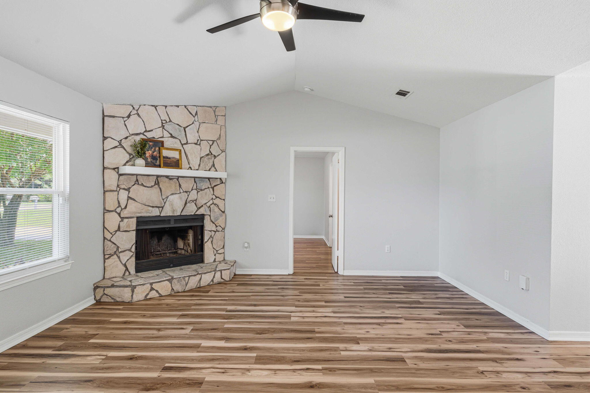 HOLLEY BY THE SEA - Residential