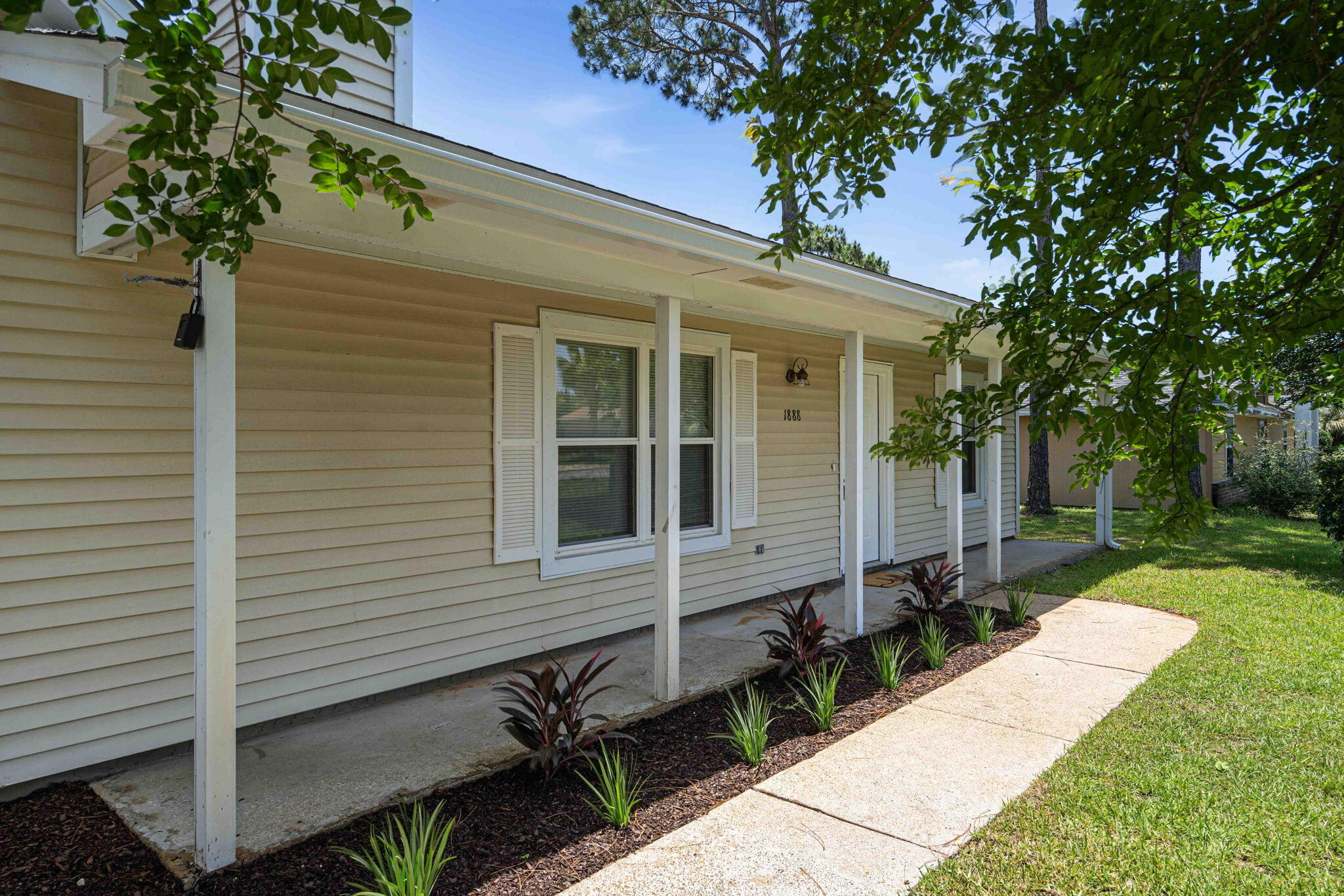 HOLLEY BY THE SEA - Residential