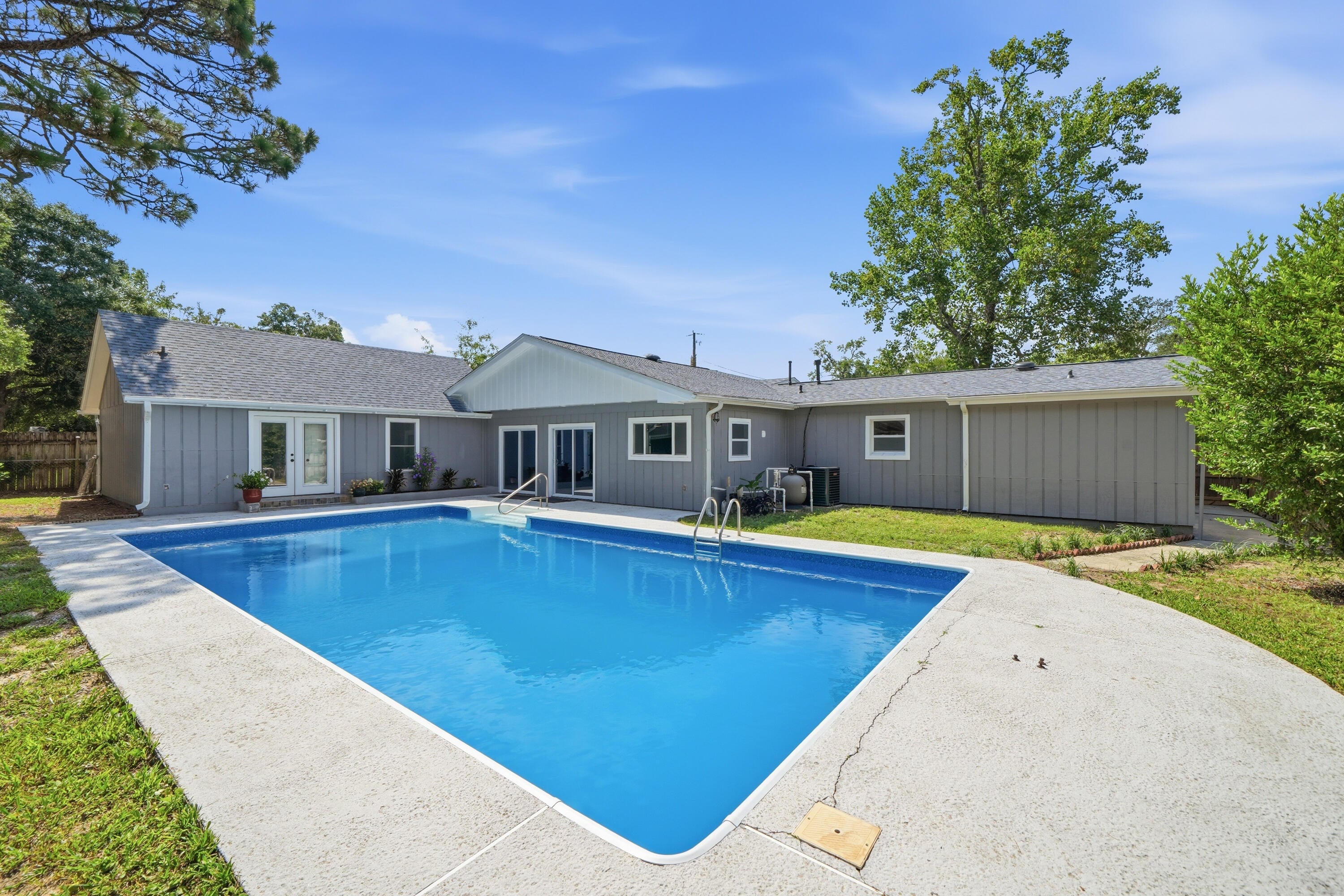 HIGHLAND PARKS - Residential