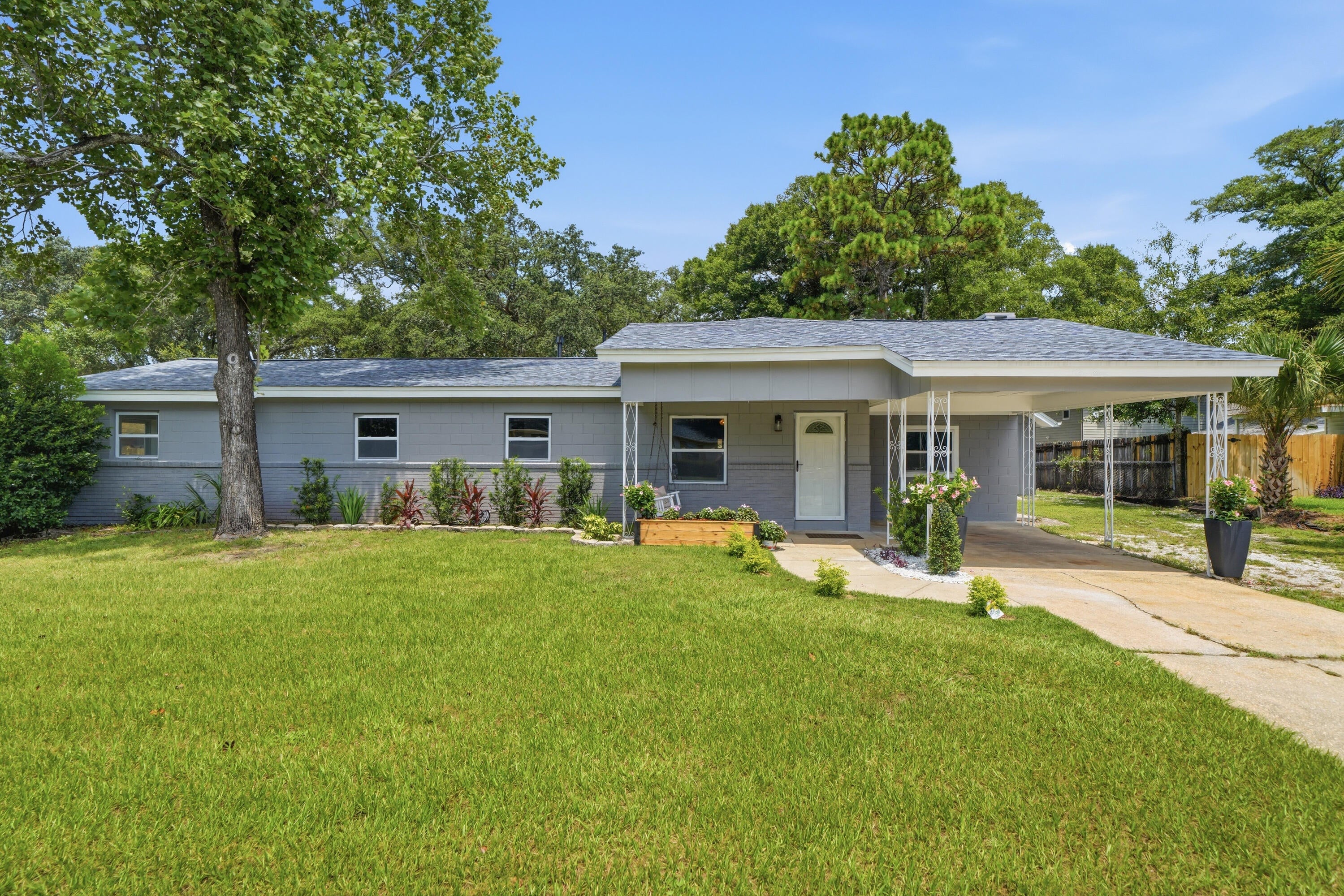 HIGHLAND PARKS - Residential