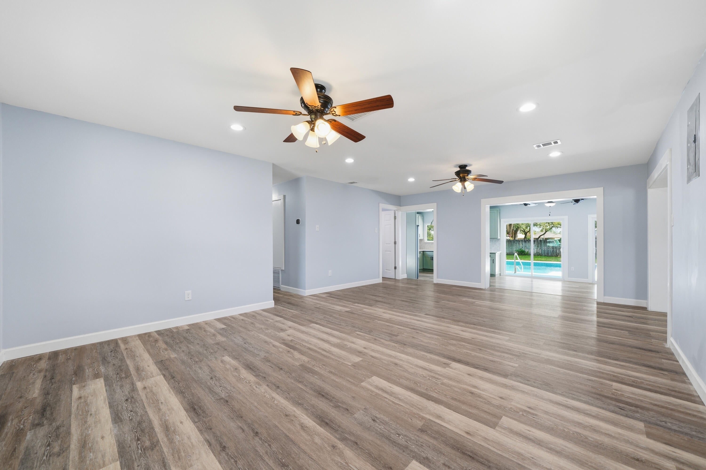 HIGHLAND PARKS - Residential