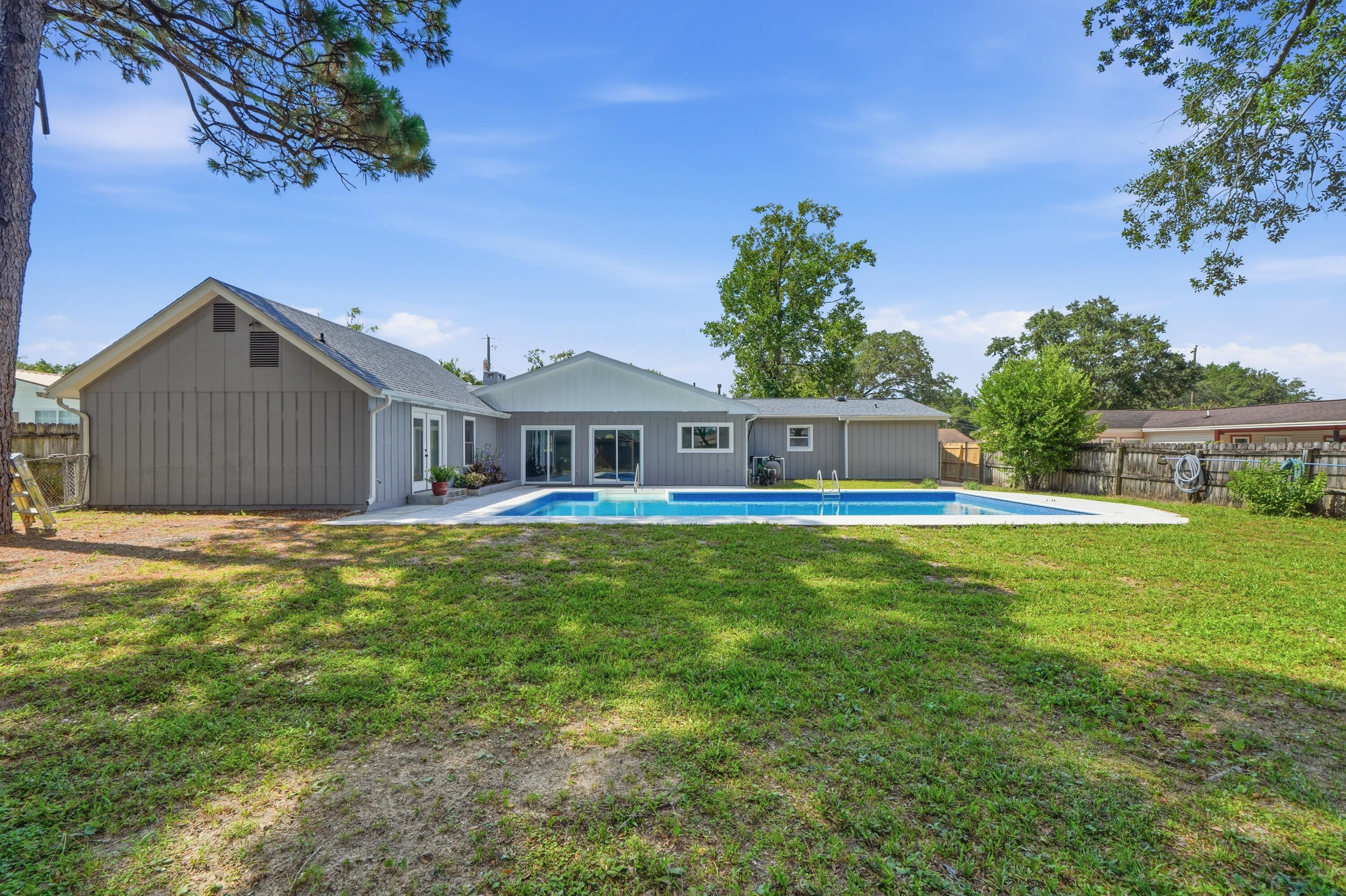 HIGHLAND PARKS - Residential