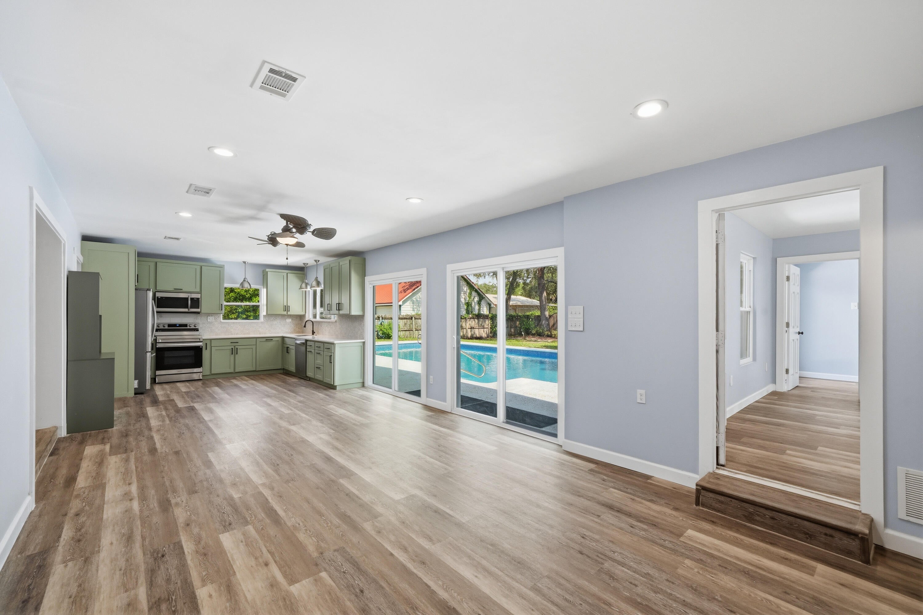 HIGHLAND PARKS - Residential