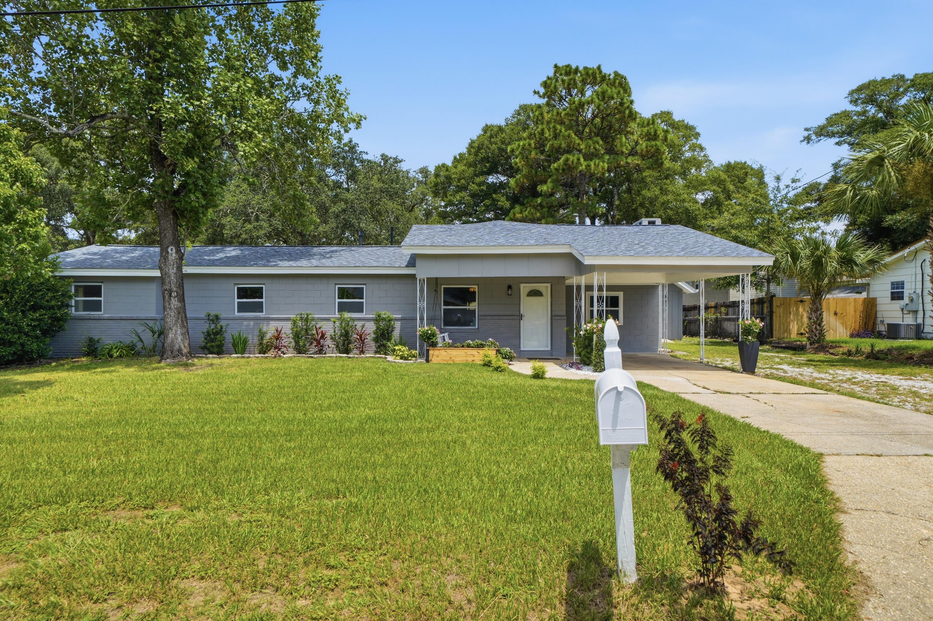 HIGHLAND PARKS - Residential