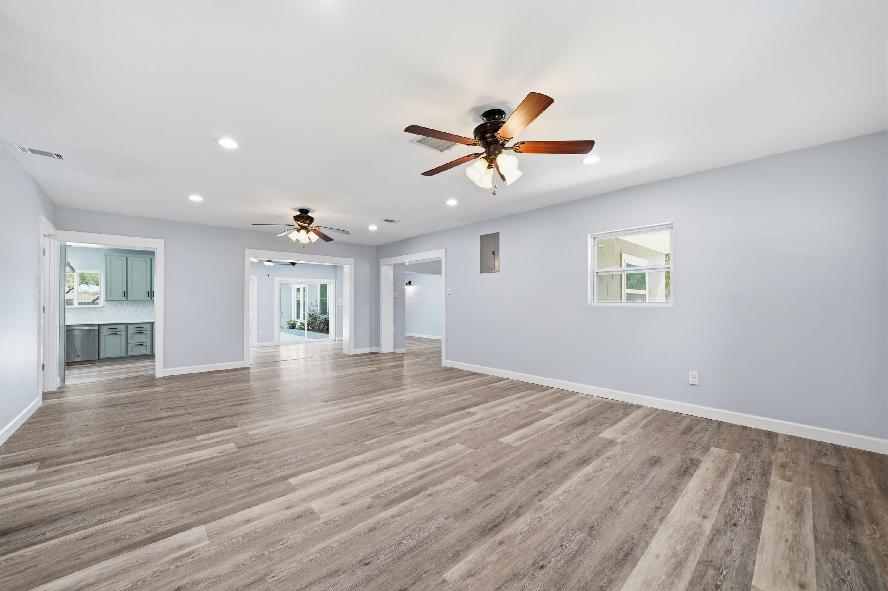 HIGHLAND PARKS - Residential